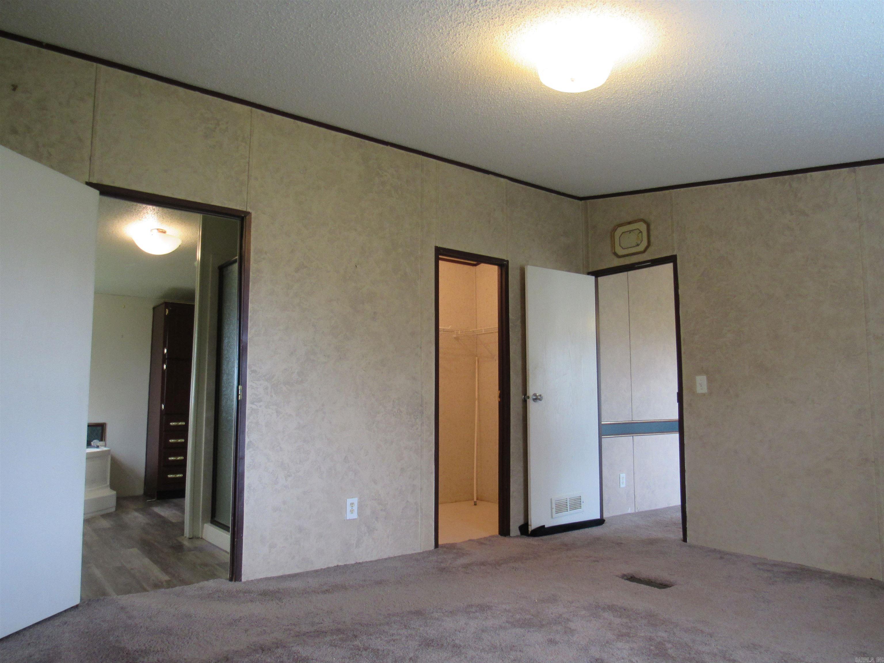 Metes & Bounds - Residential Lease