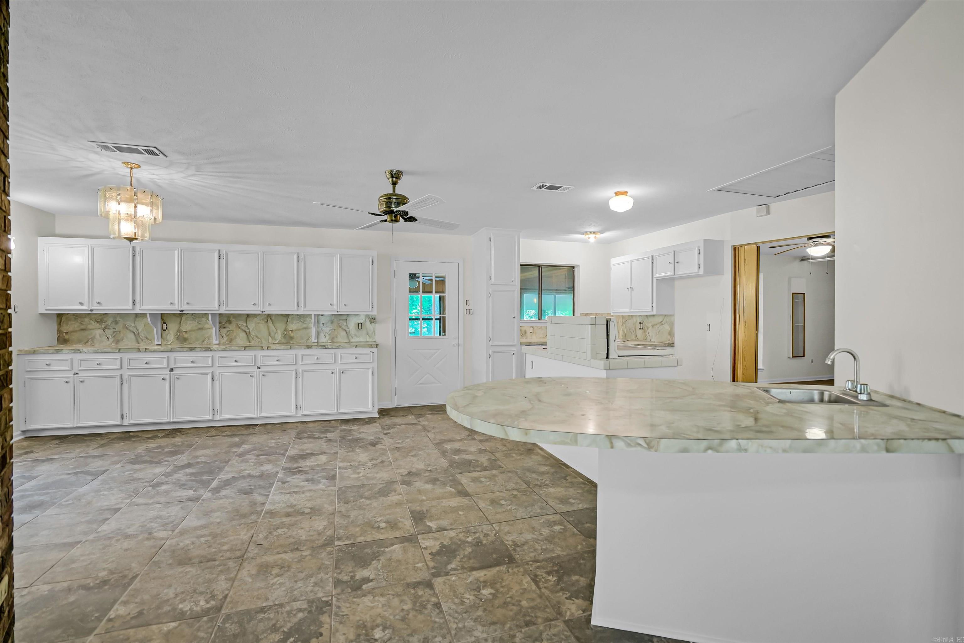 THOUSAND OAKS - Residential