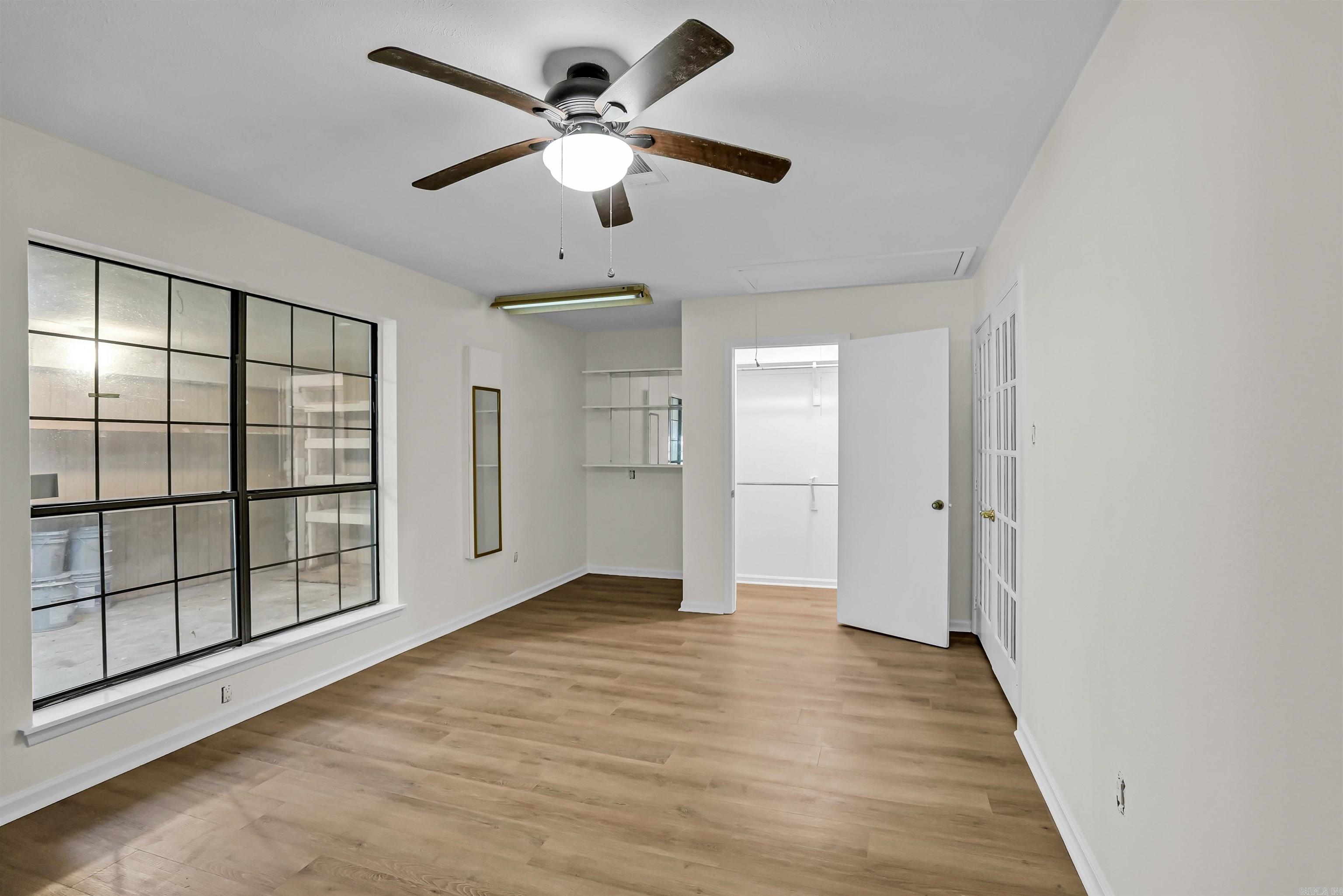 THOUSAND OAKS - Residential