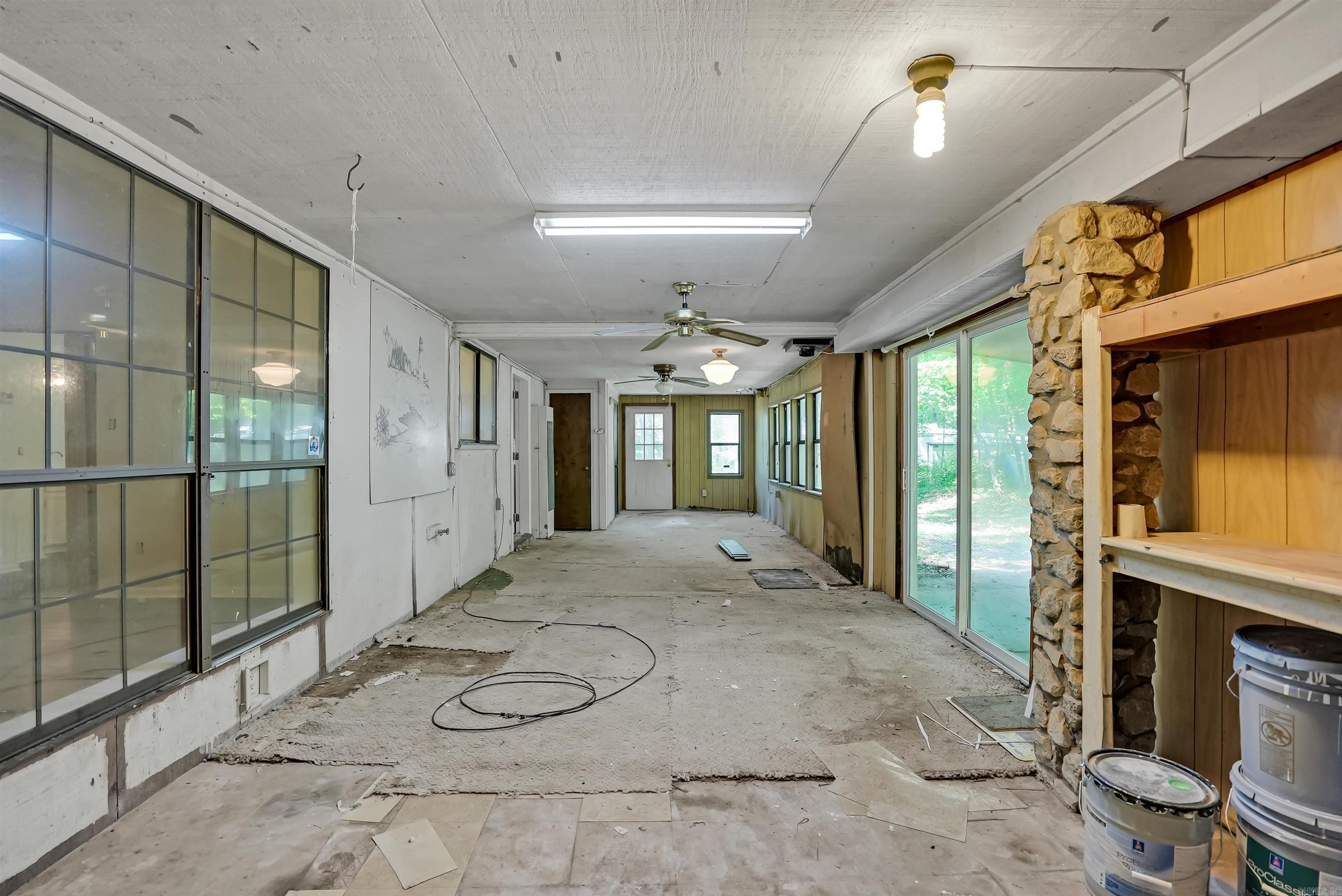 THOUSAND OAKS - Residential