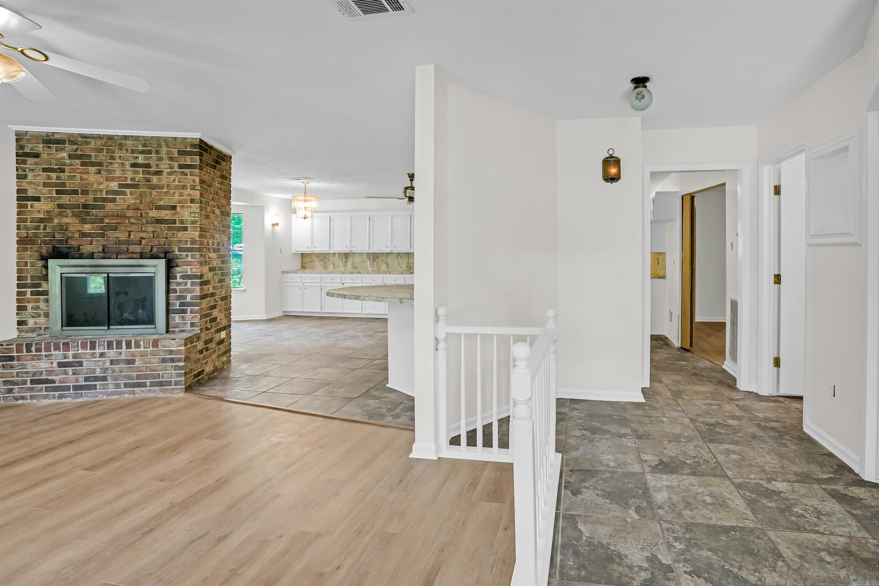 THOUSAND OAKS - Residential