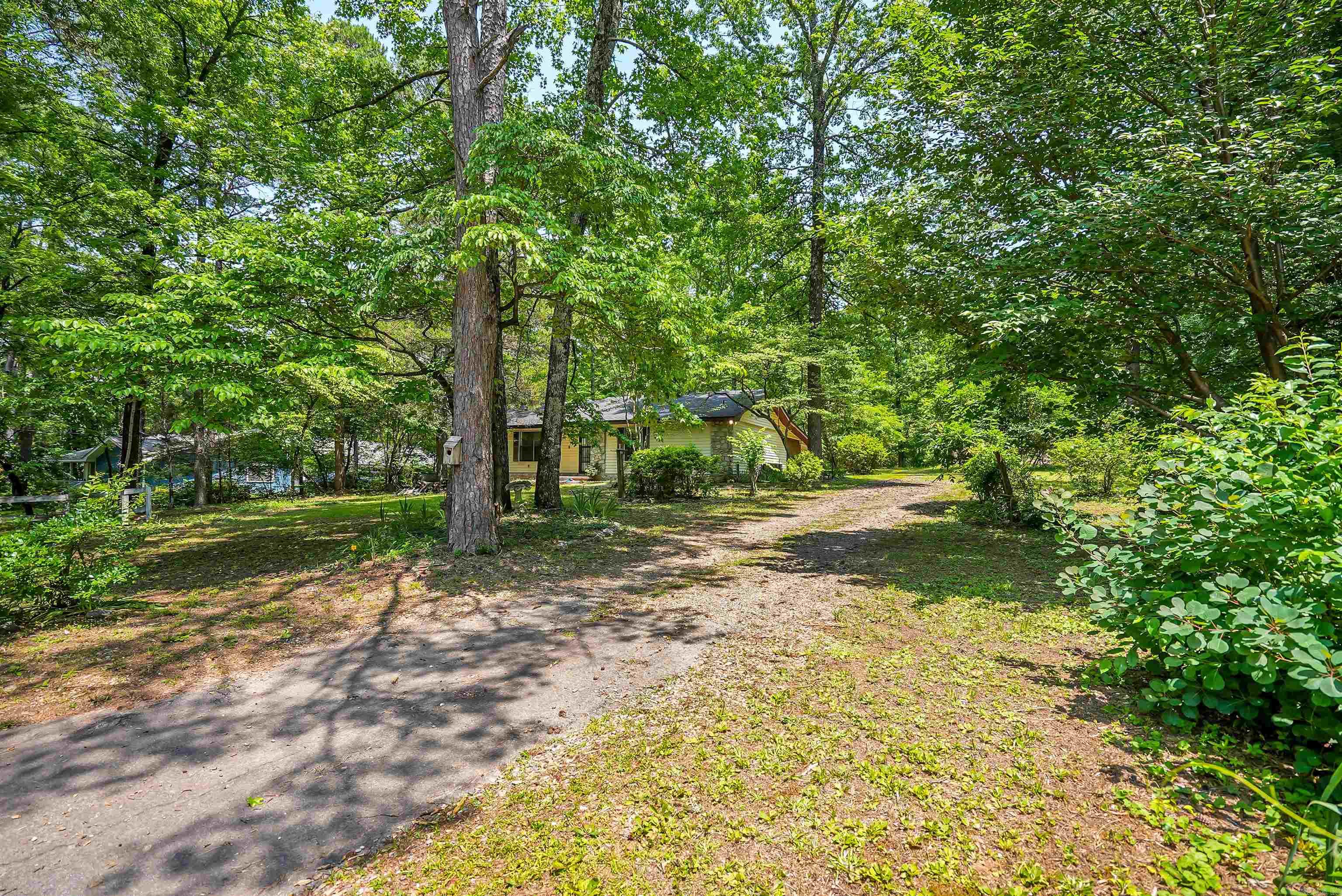 THOUSAND OAKS - Residential