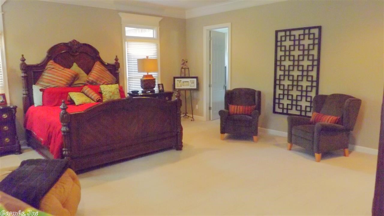 CHENAL VALLEY SOLOGNE CIRCLE - Residential