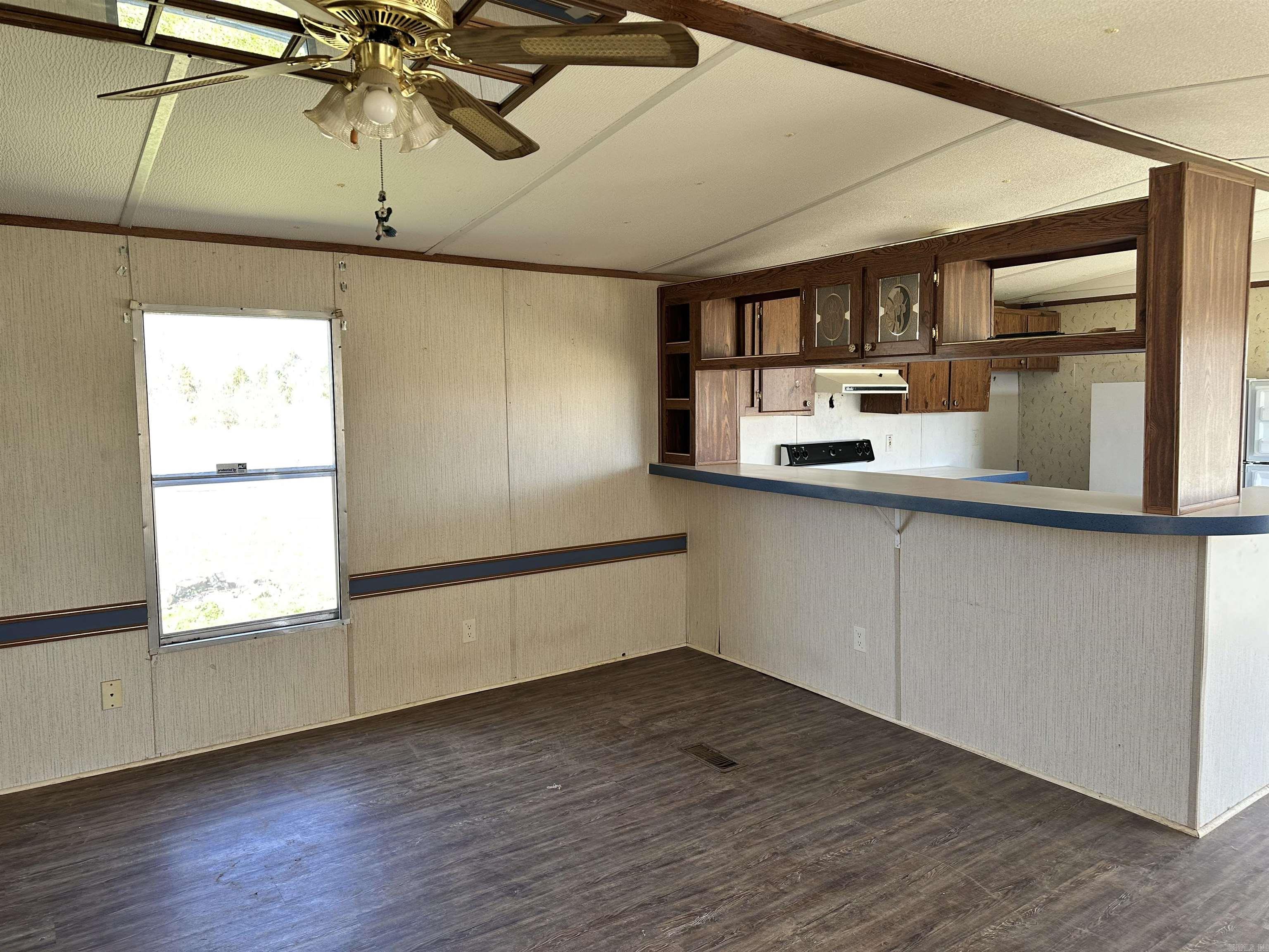 ALLEN MOUNTAIN ESTATES - Residential