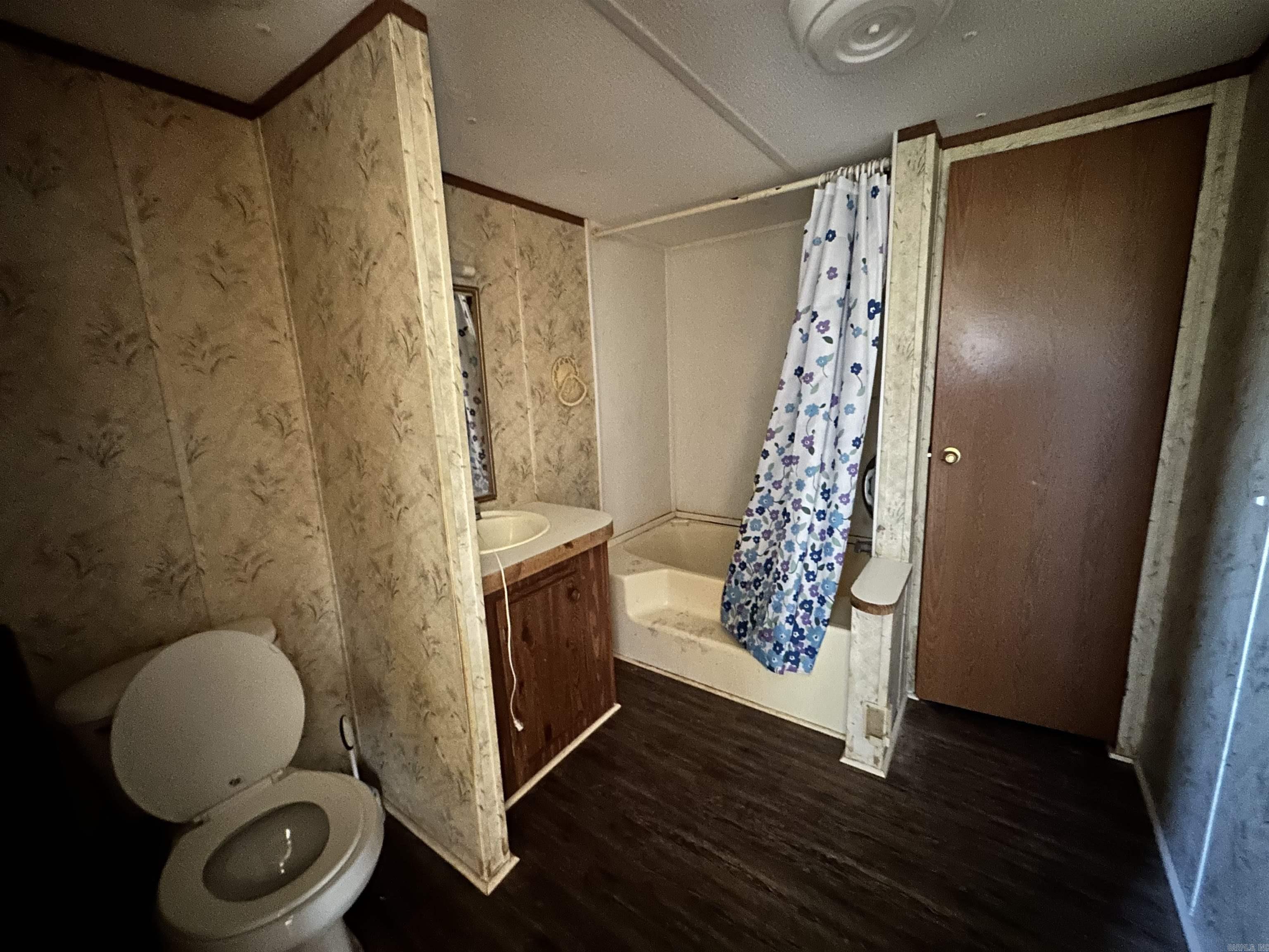 ALLEN MOUNTAIN ESTATES - Residential