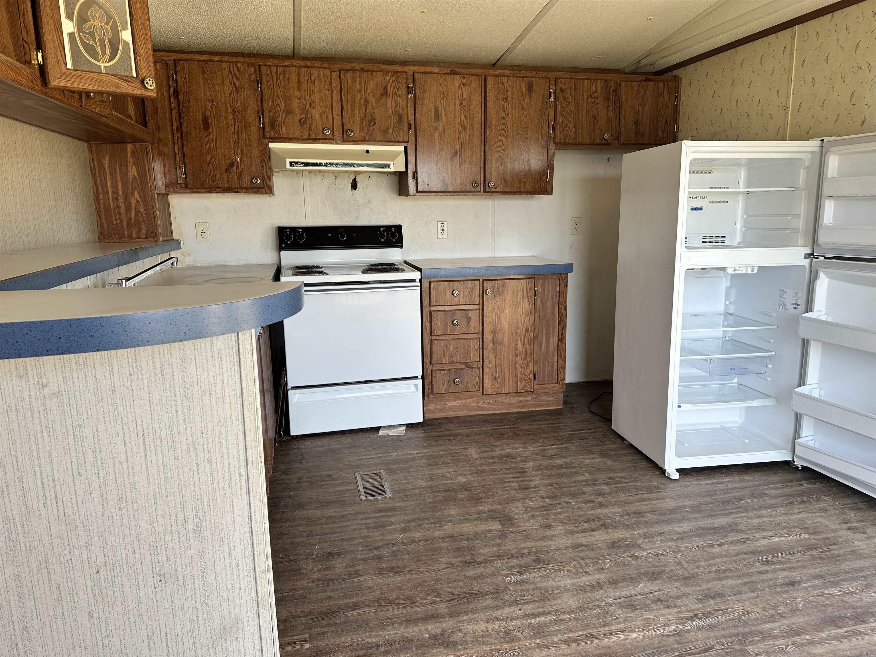 ALLEN MOUNTAIN ESTATES - Residential