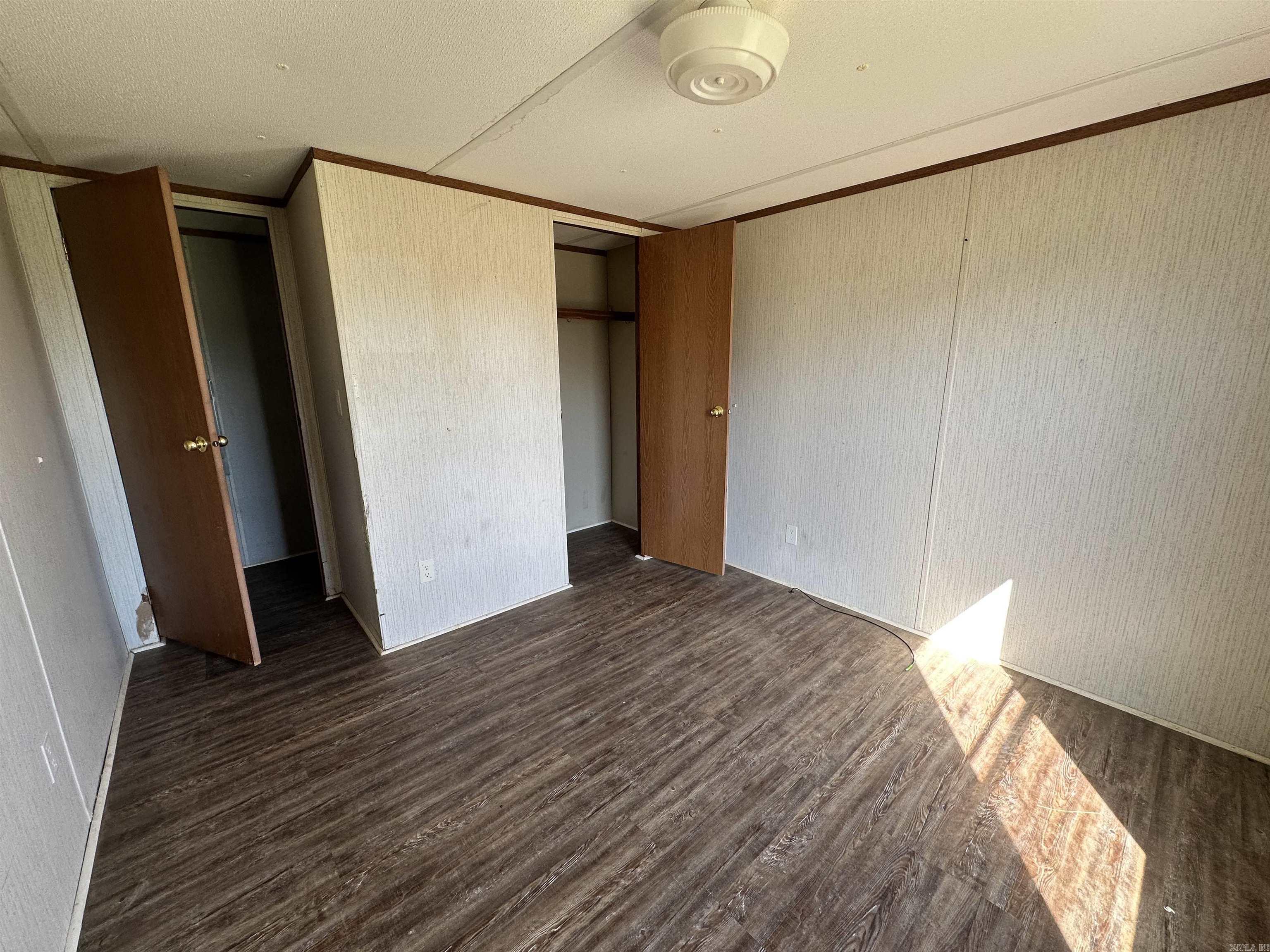 ALLEN MOUNTAIN ESTATES - Residential