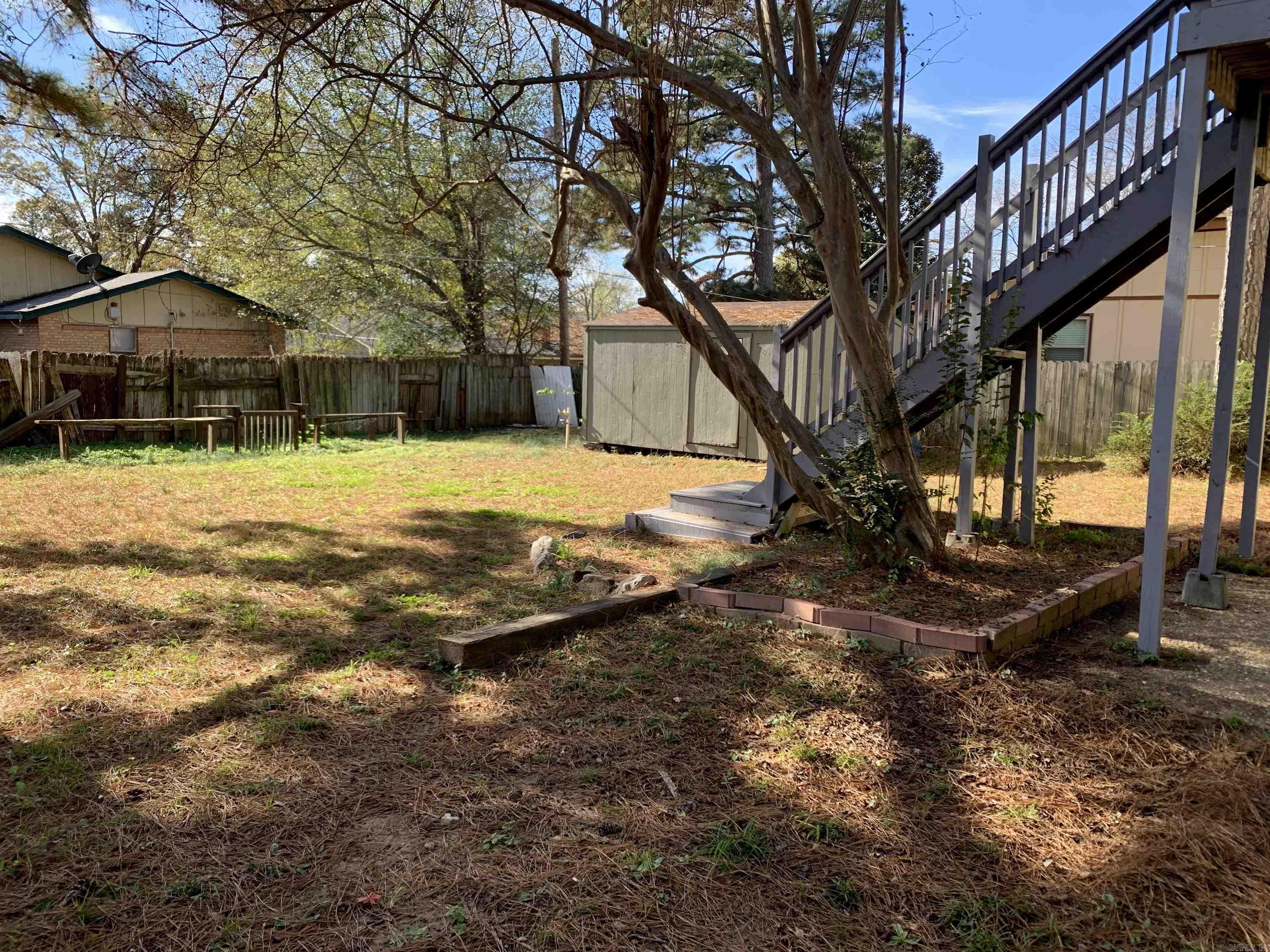 NORTH HILLS MANOR - Residential