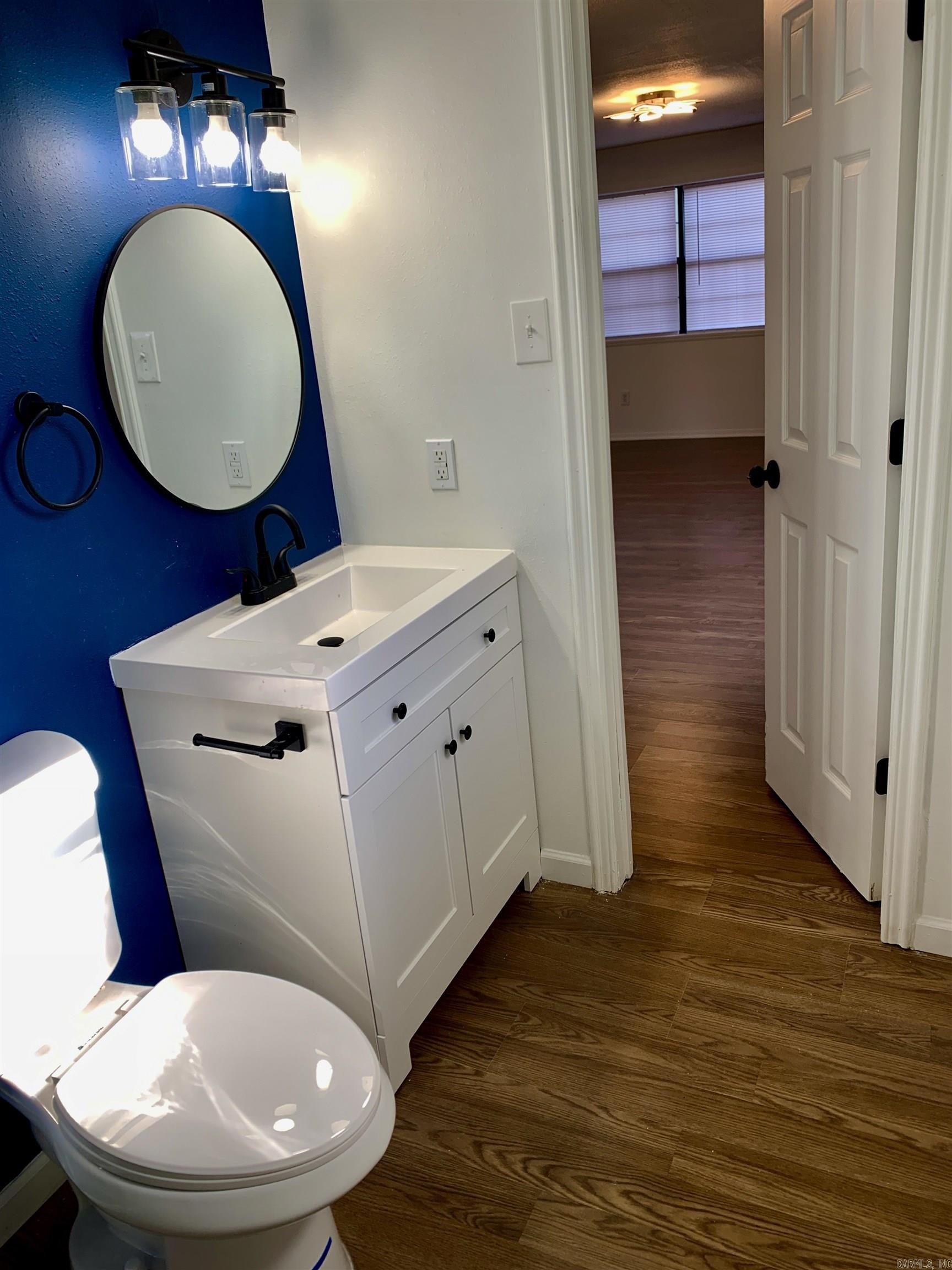 NORTH HILLS MANOR - Residential