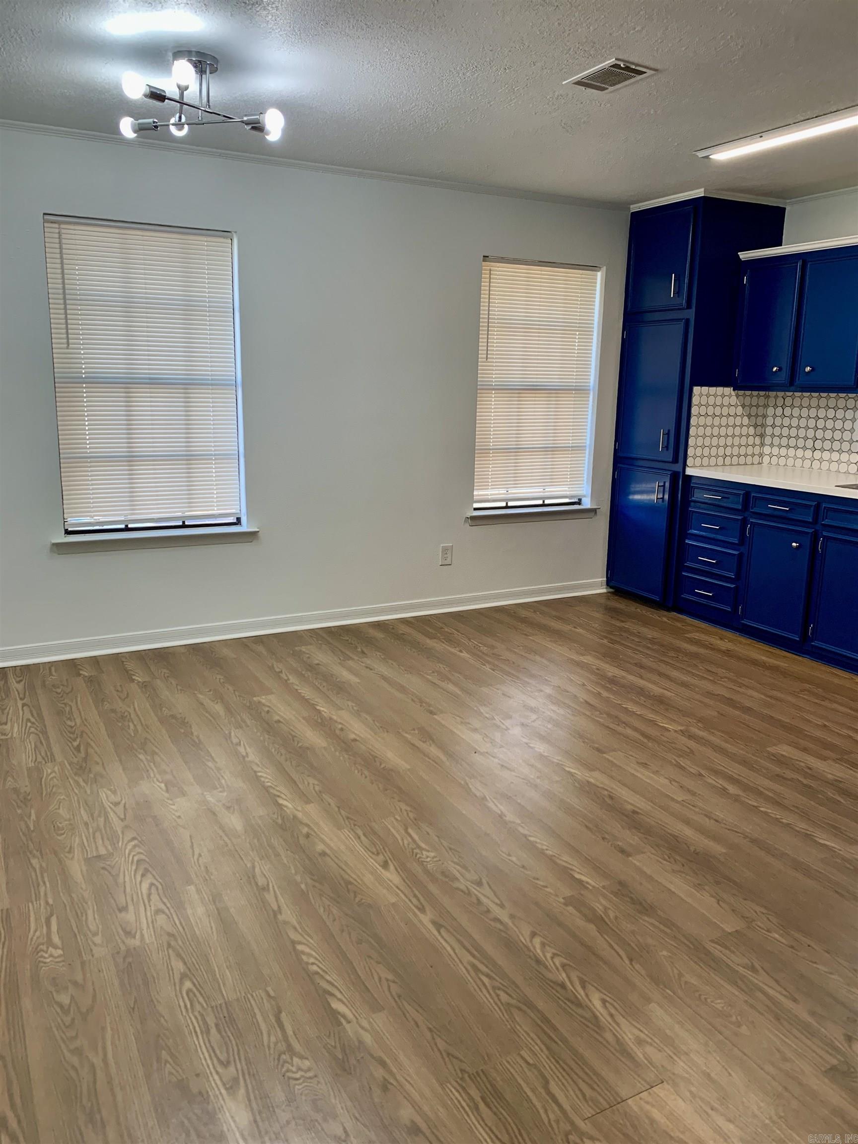 NORTH HILLS MANOR - Residential