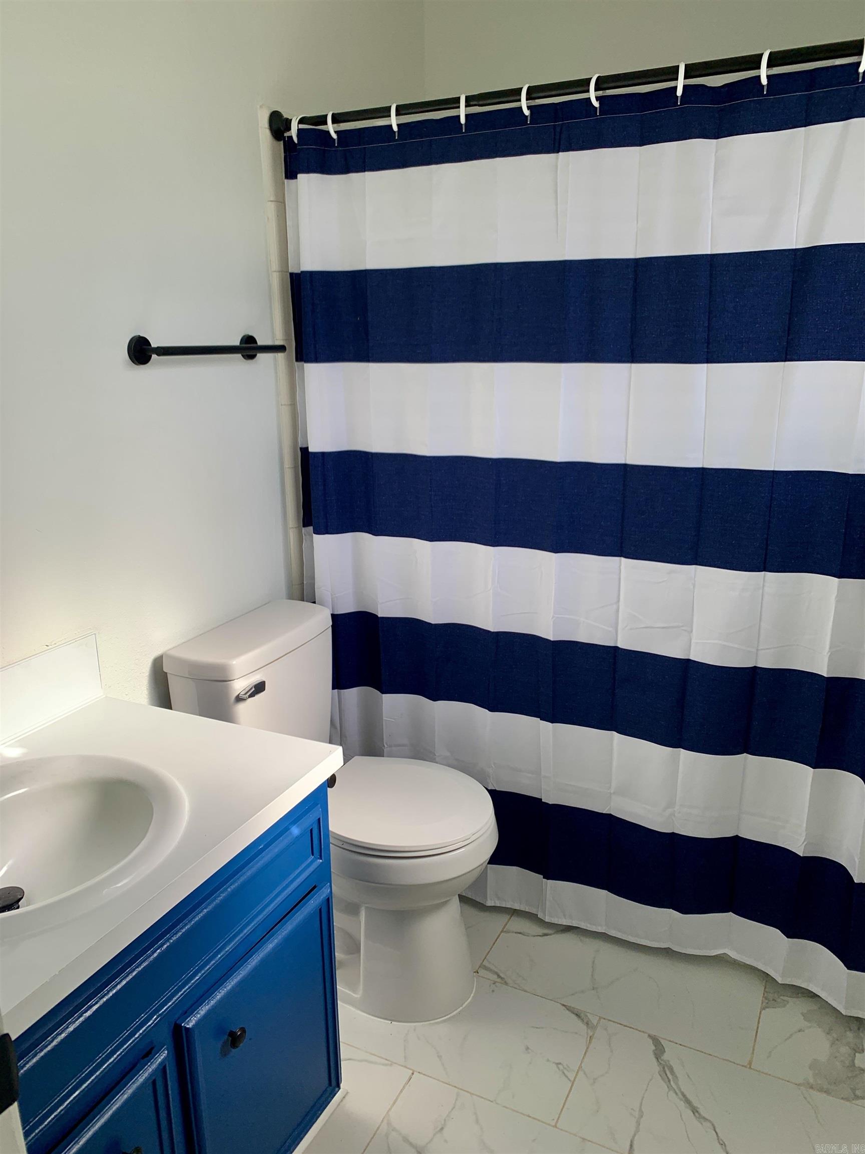 NORTH HILLS MANOR - Residential