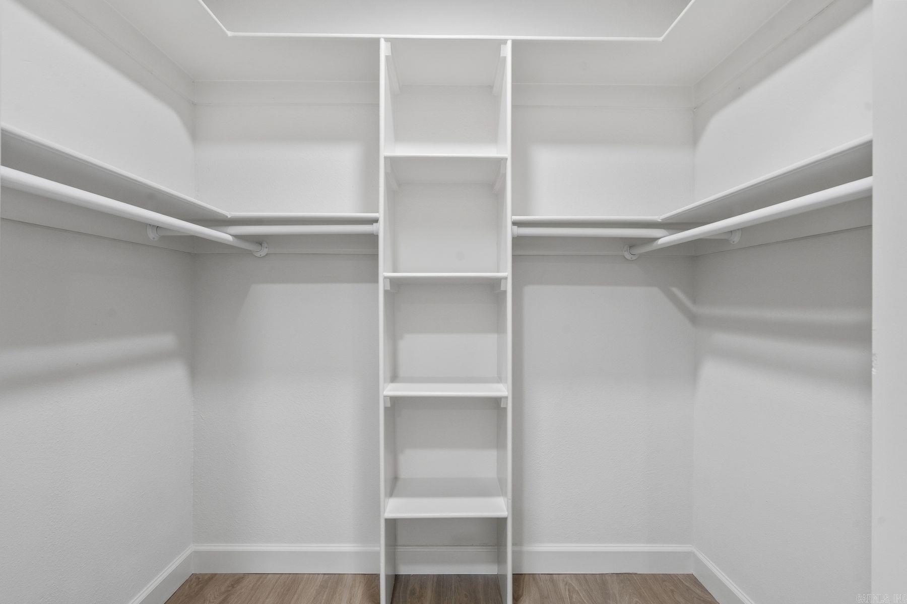 BRIARWOOD - Residential