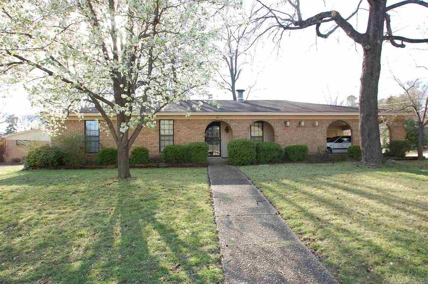 One level, 3 BR, 2 BA home on a corner lot. Large, open den/family room. Utility room off of the kitchen. 2 car carport with storage room. Covered patio. Fully fenced back yard. see agent remarks.