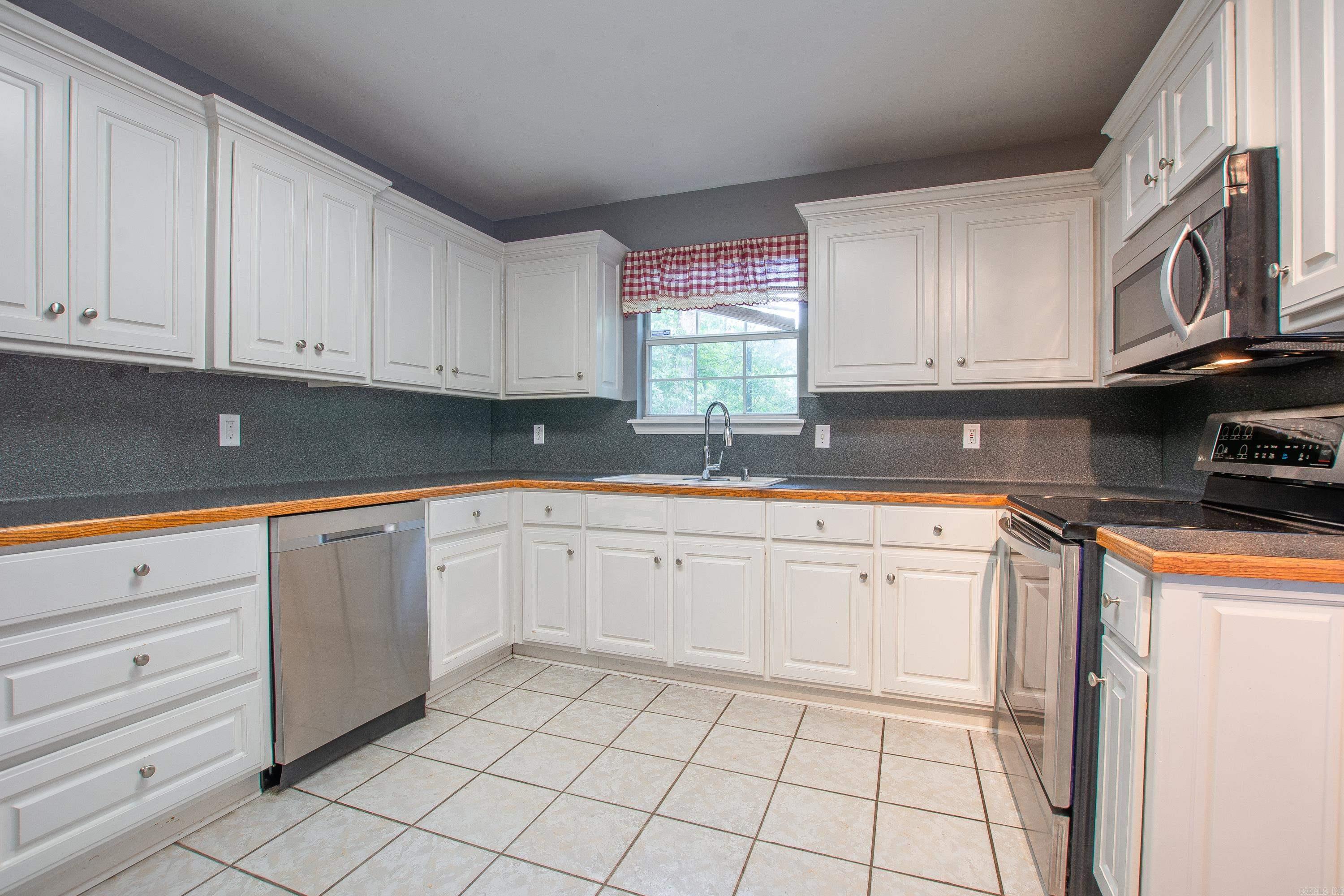 CHERRY CREEK ADDN - Residential