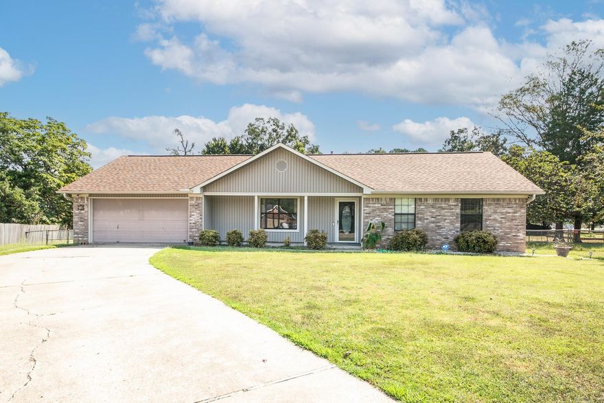 3BR, 2BA home close to schools, shopping, restaurants, and easy interstate access. Features include a spacious living area with vaulted ceilings, quartz kitchen countertops, new A/C (April 2025), large covered back deck, fenced backyard, and 8x12 storage building. No smoking or vaping in the house or garage, up to 2 pets allowed with approval and fees. Application/background check/rental verification and security deposit required.