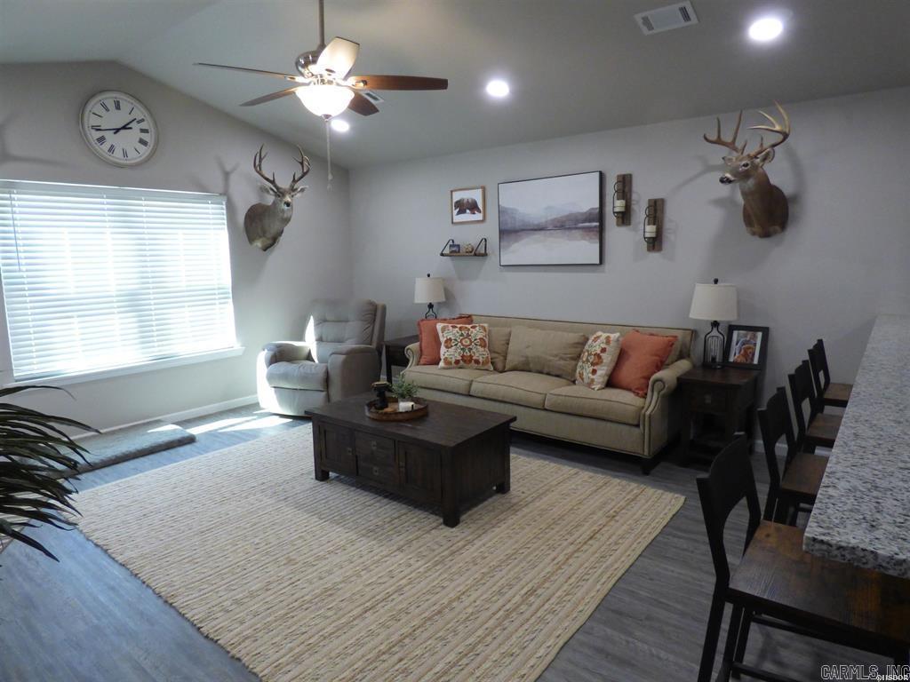 LAKE TOWN - Residential