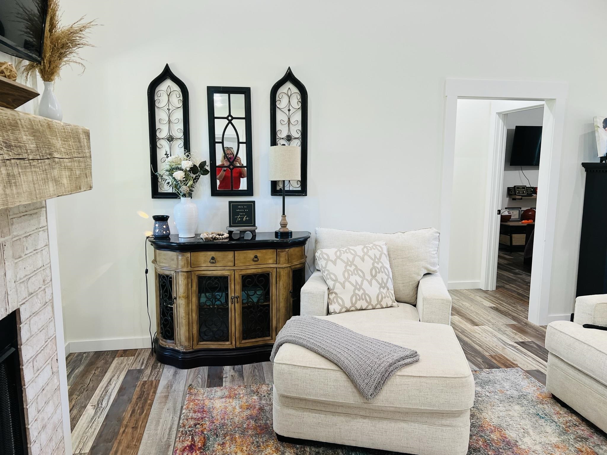 COOPERS HAWK - Residential