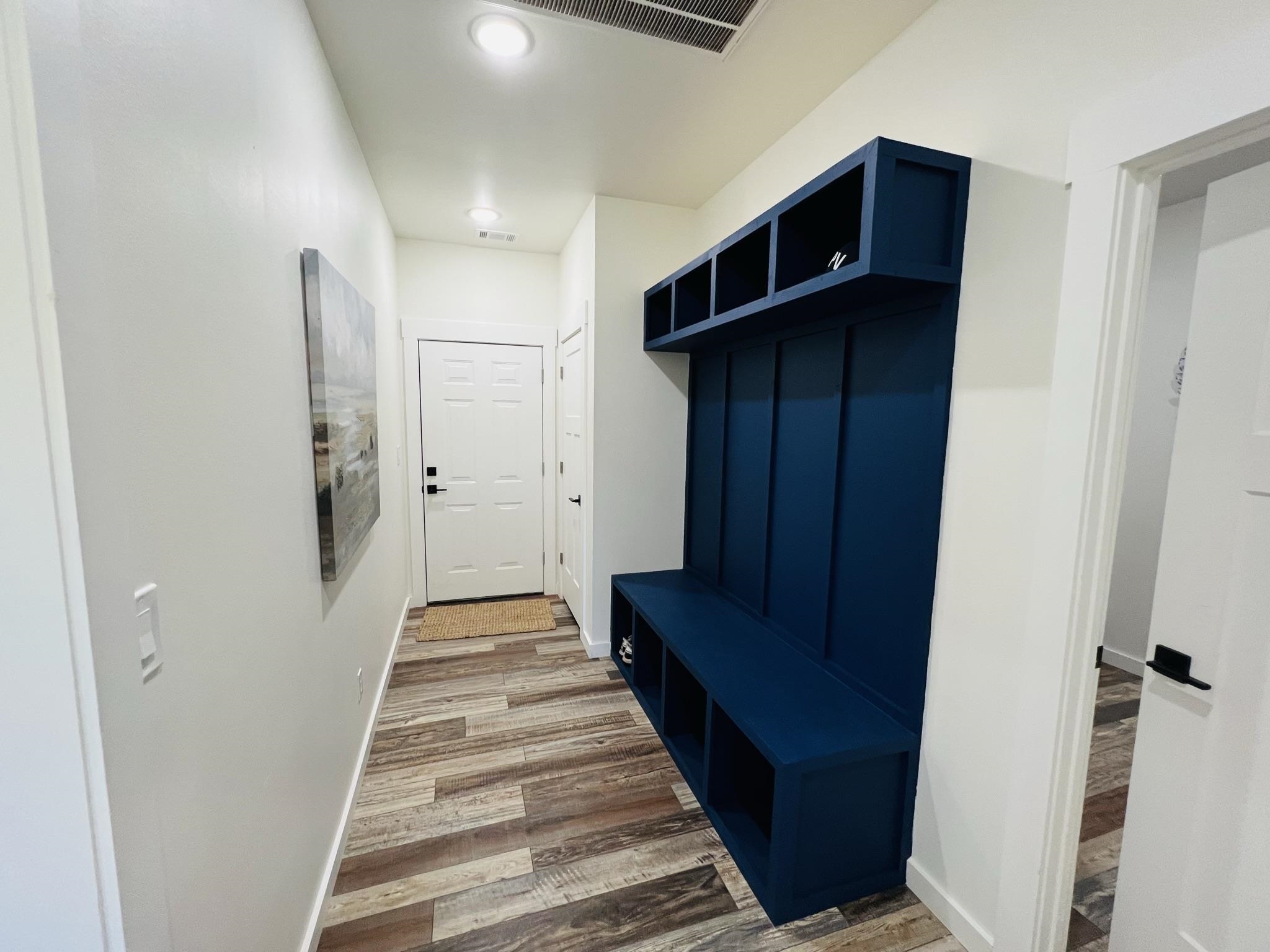 COOPERS HAWK - Residential