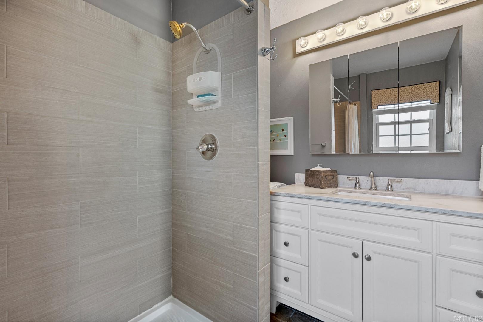 DIAMONDHEAD - Residential