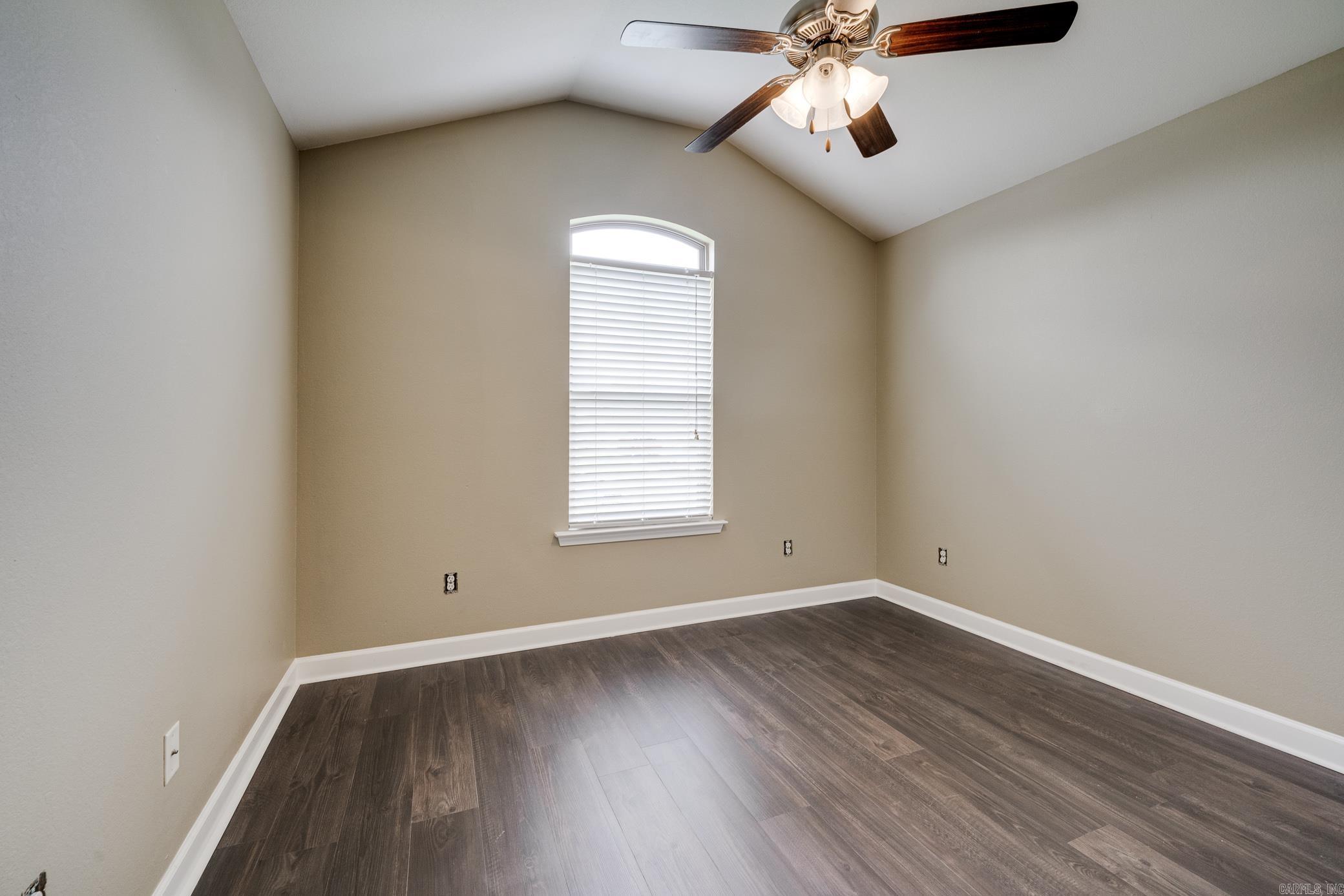 JAXON TERRACE - Residential