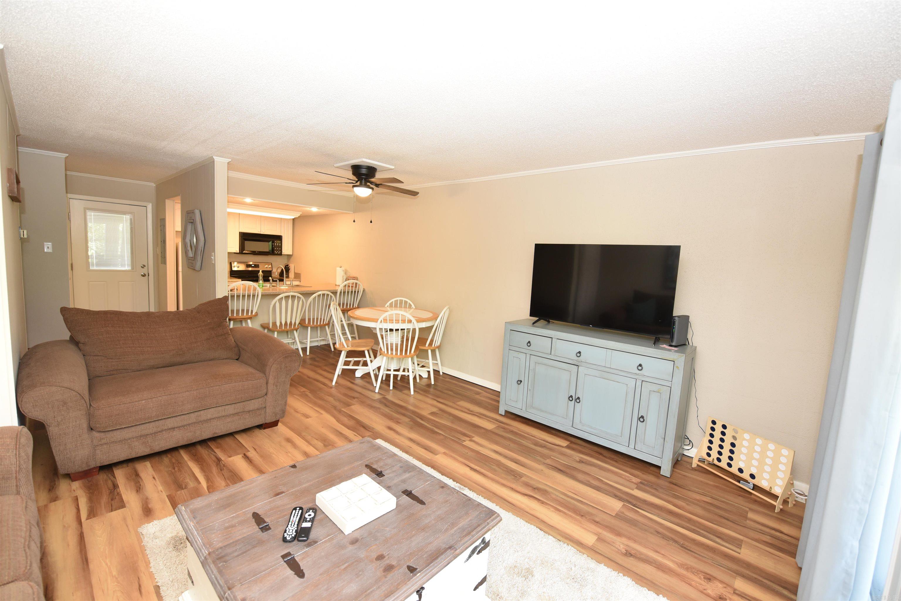 CHELSEA GLADE CONDO - Residential