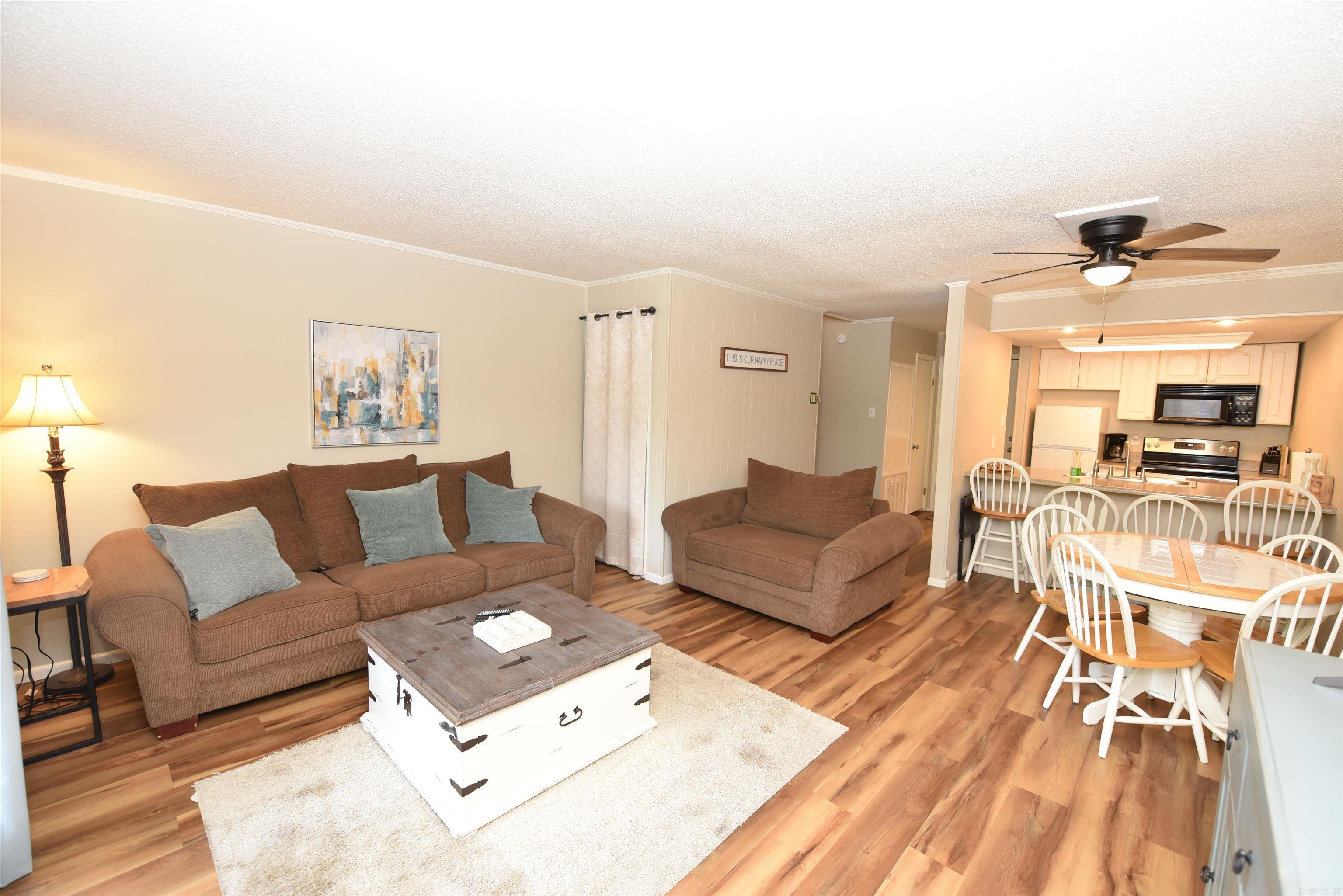 CHELSEA GLADE CONDO - Residential