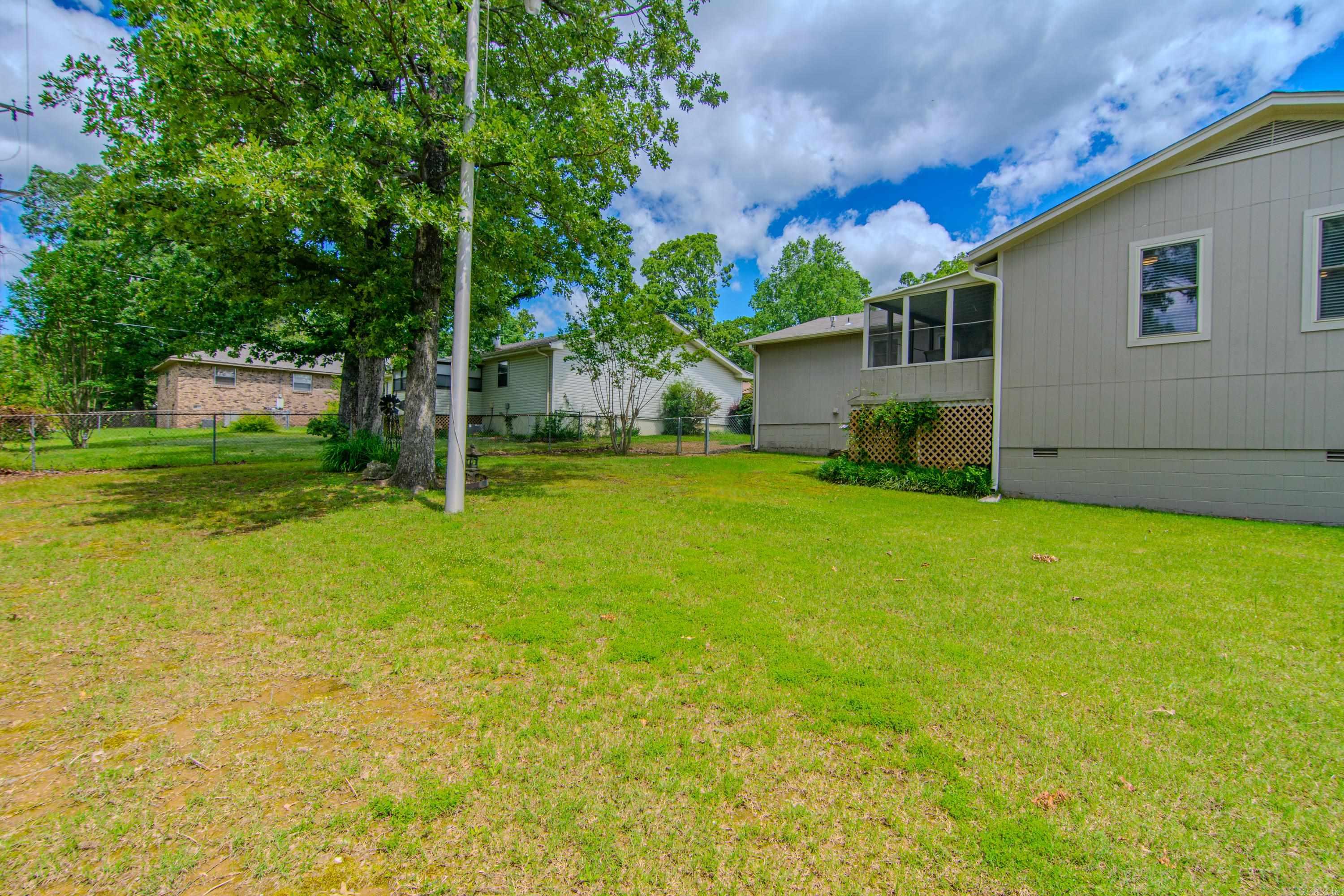 INDIAN HILLS - Residential