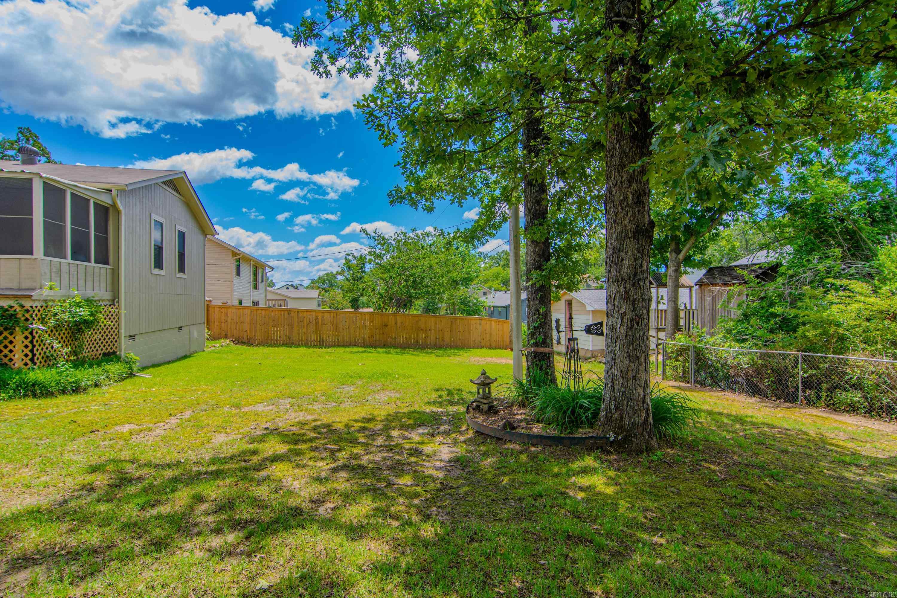 INDIAN HILLS - Residential