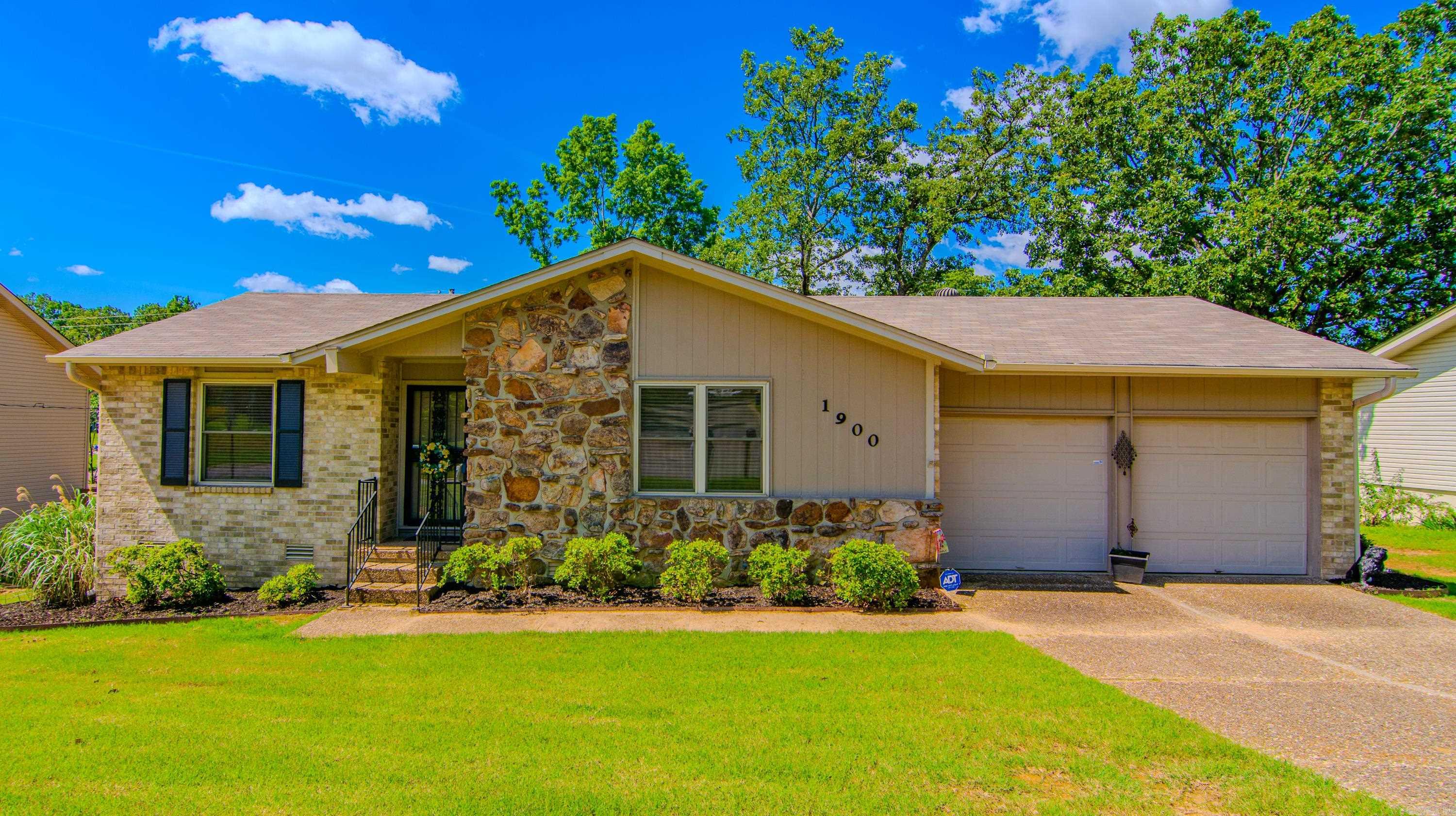 INDIAN HILLS - Residential