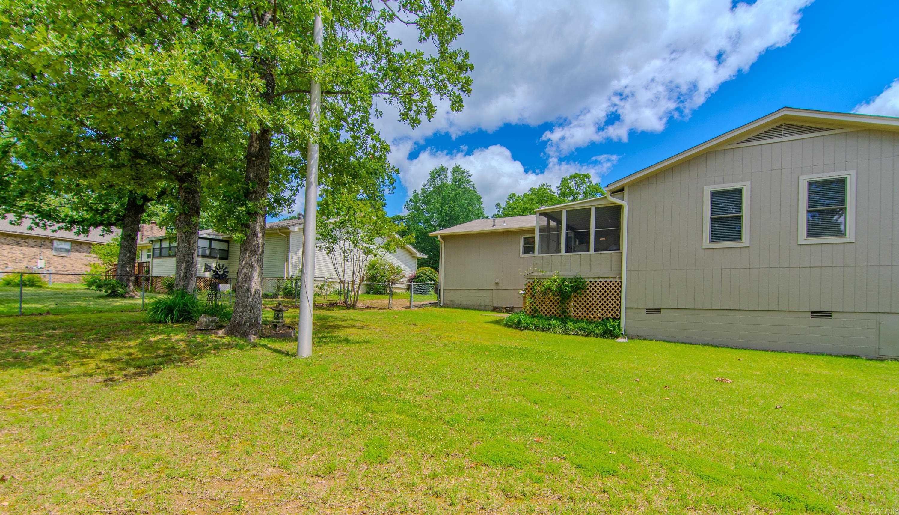 INDIAN HILLS - Residential