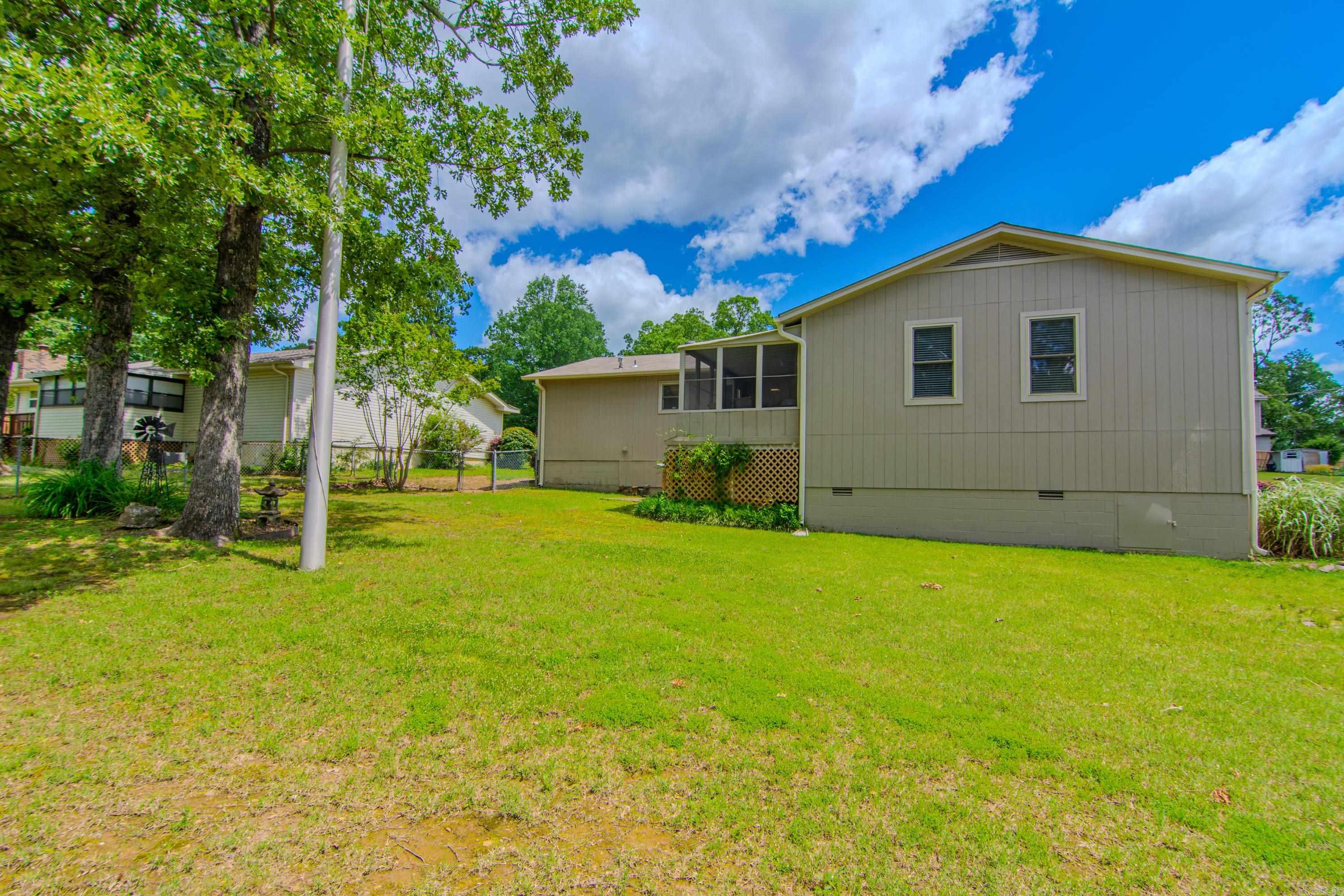 INDIAN HILLS - Residential