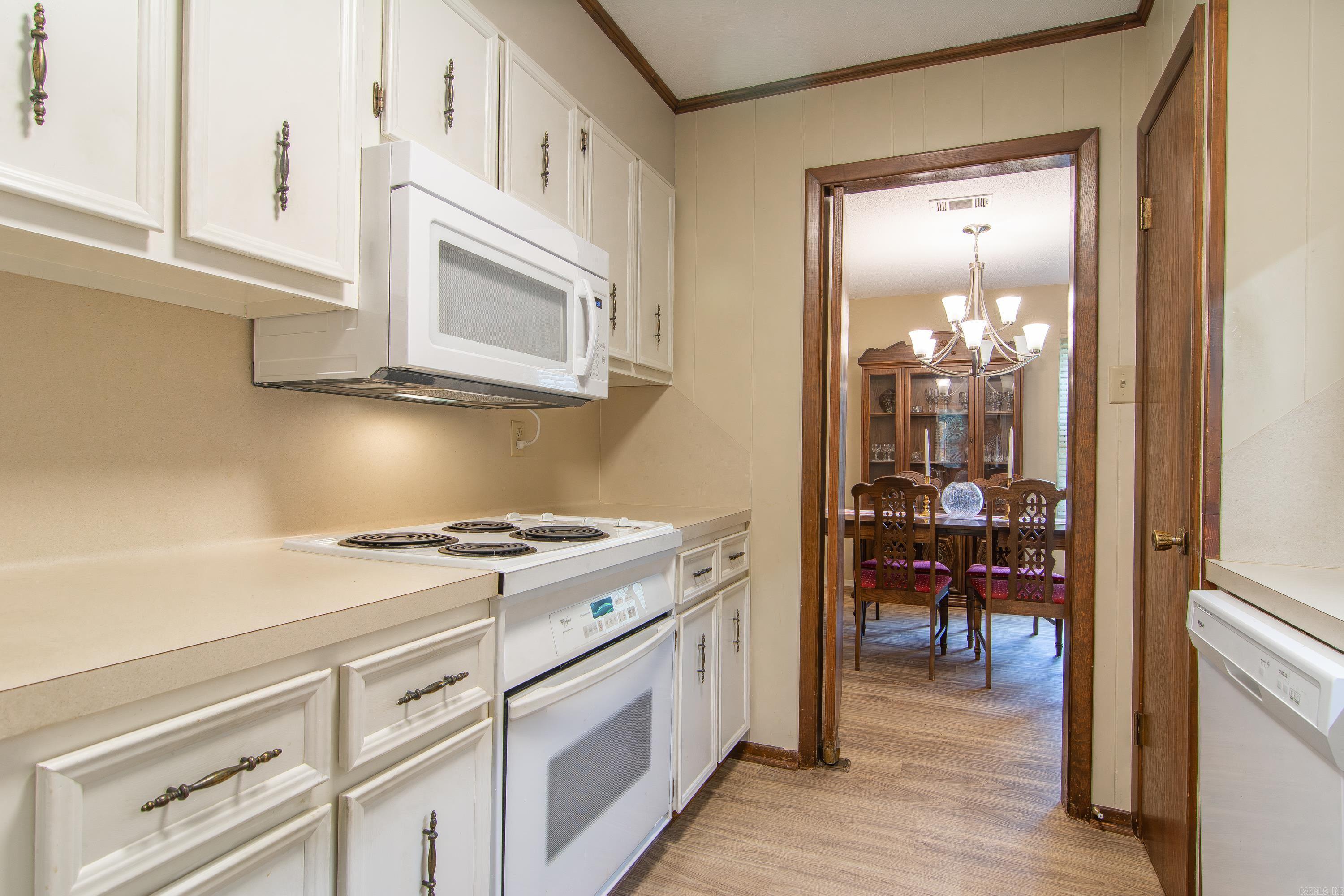 INDIAN HILLS - Residential