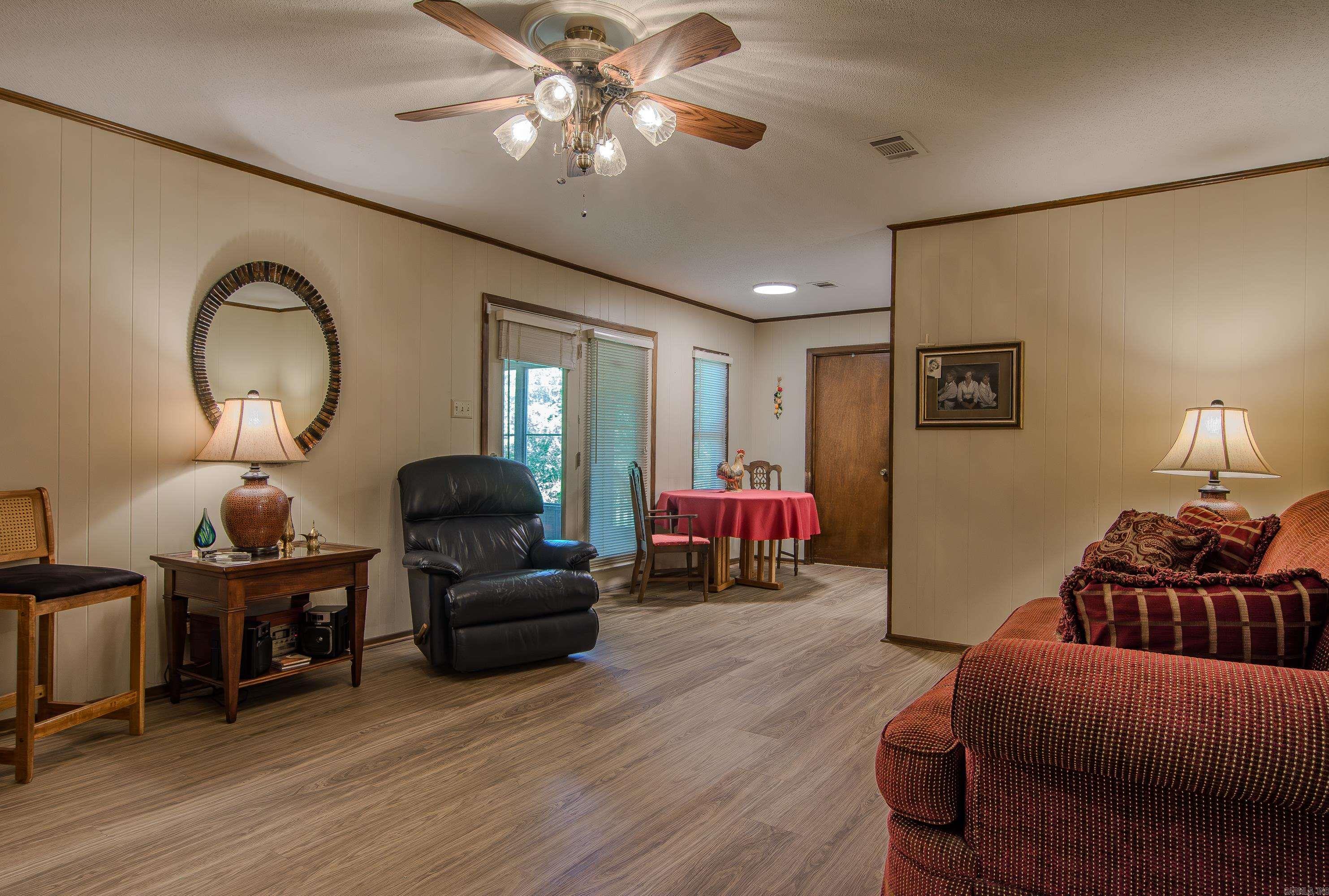 INDIAN HILLS - Residential