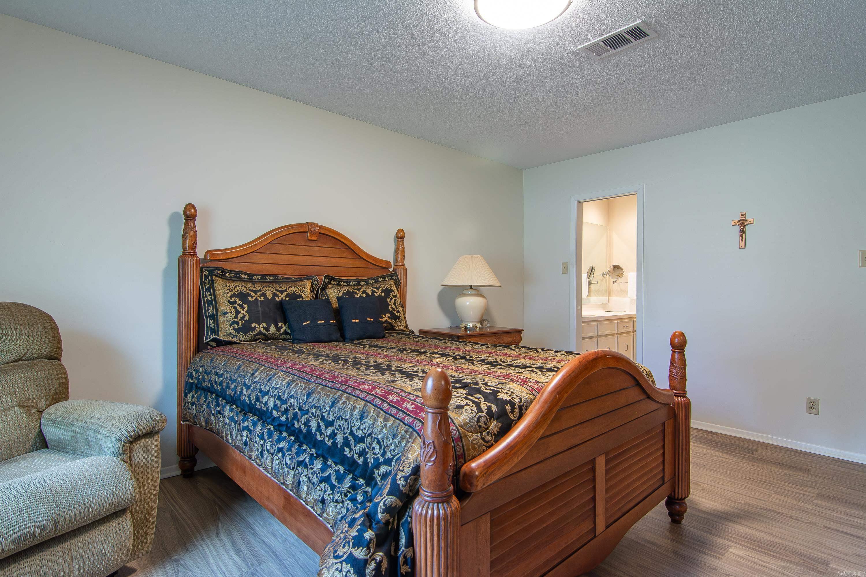 INDIAN HILLS - Residential