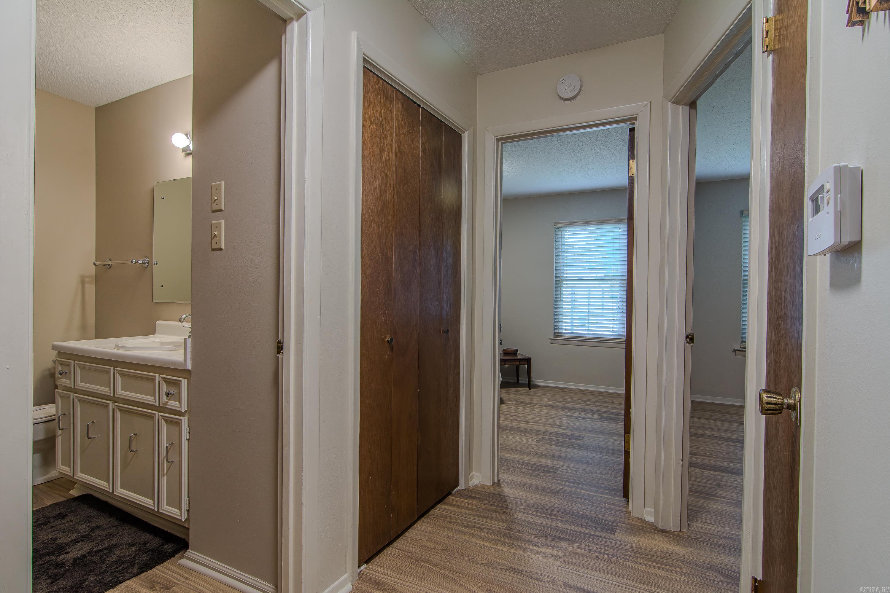 INDIAN HILLS - Residential