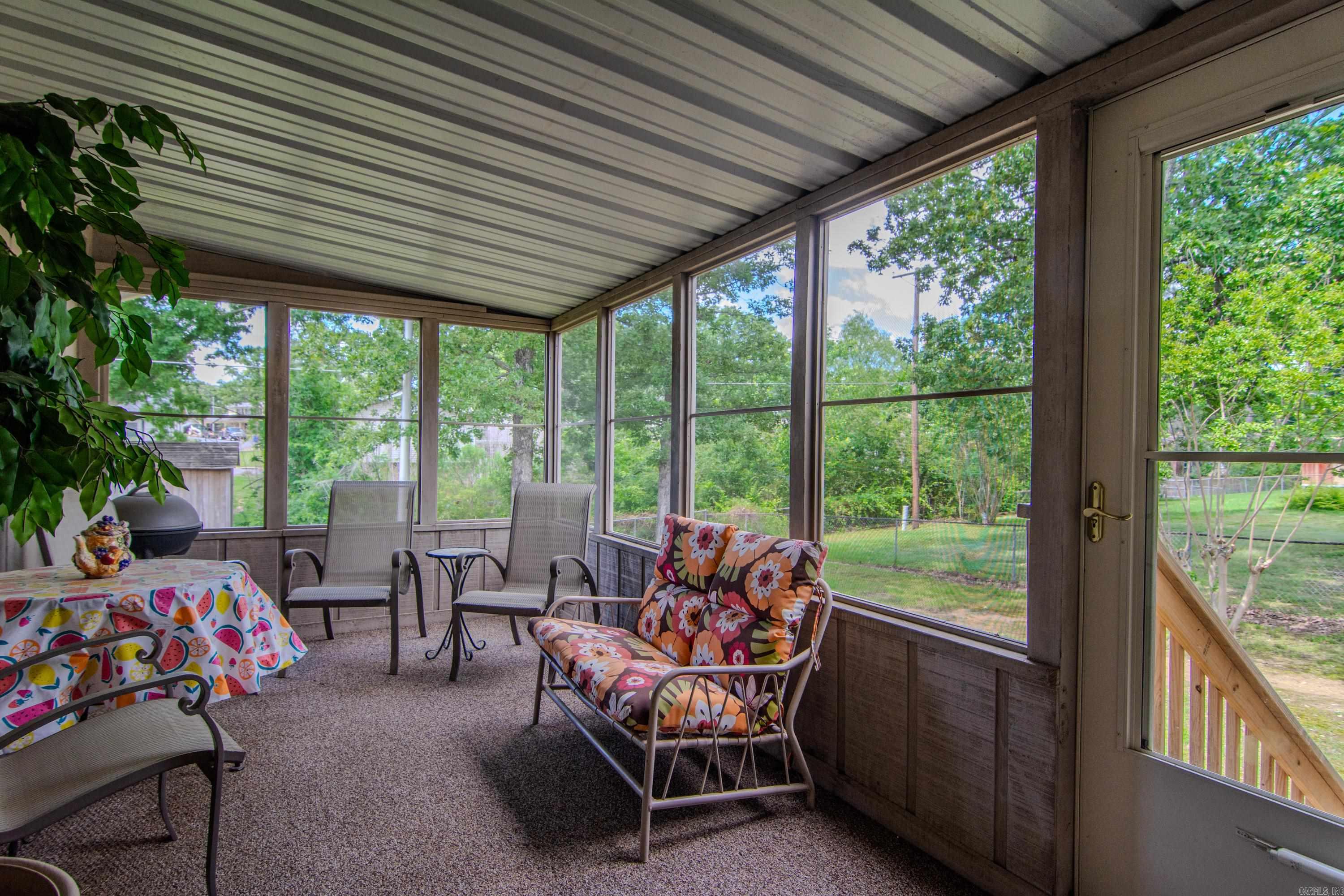 INDIAN HILLS - Residential