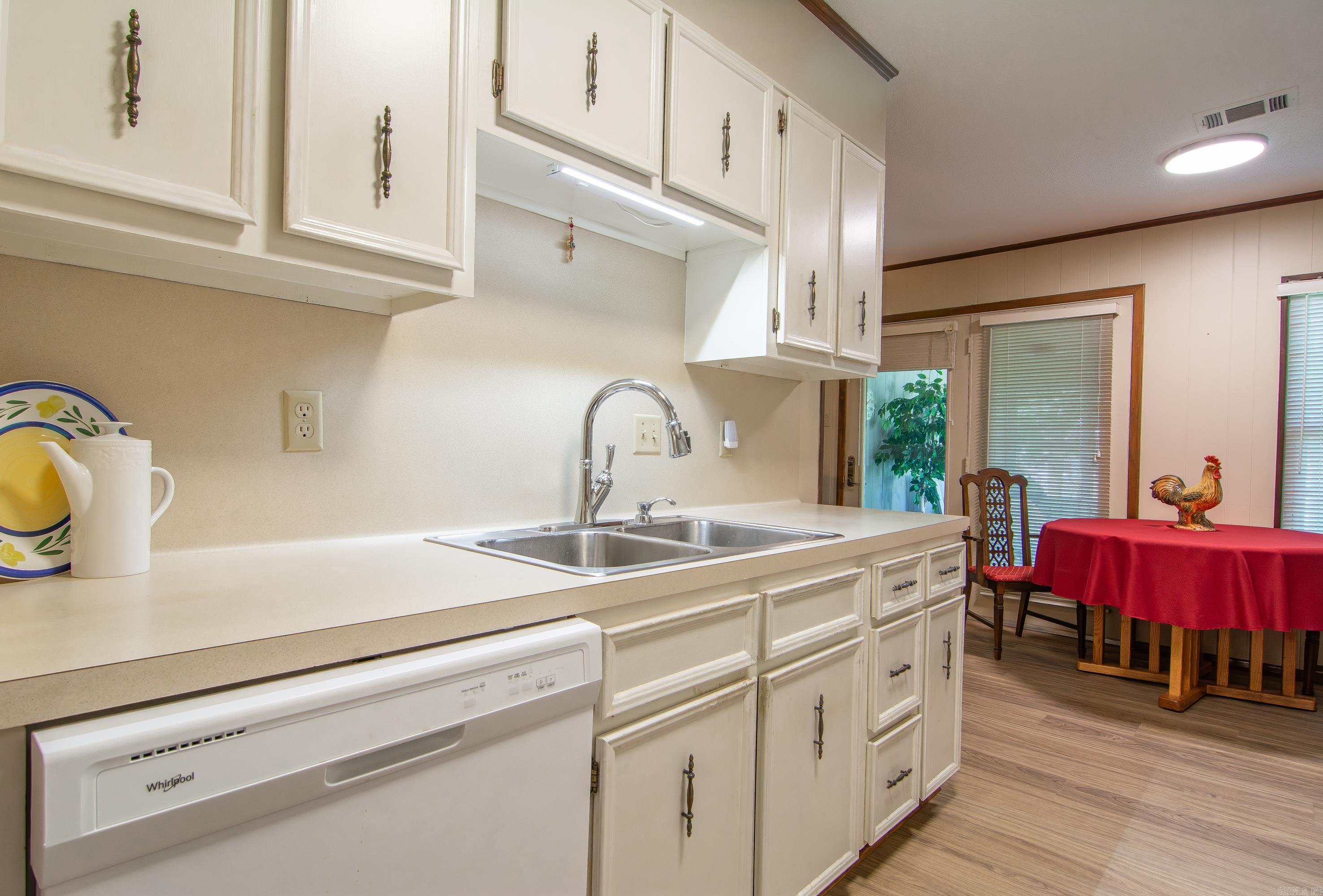 INDIAN HILLS - Residential