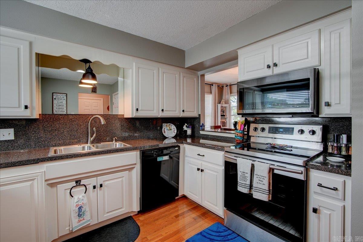Westport Bay Town House - Residential