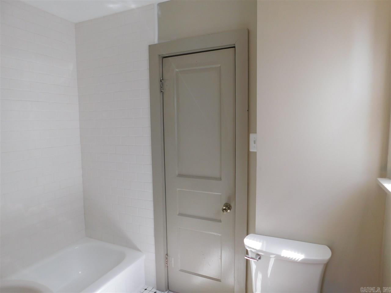 Fleming & Bradford - Residential Lease