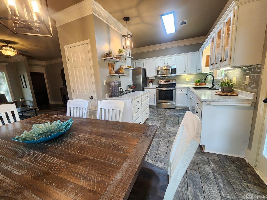 WEST POINTE - Residential