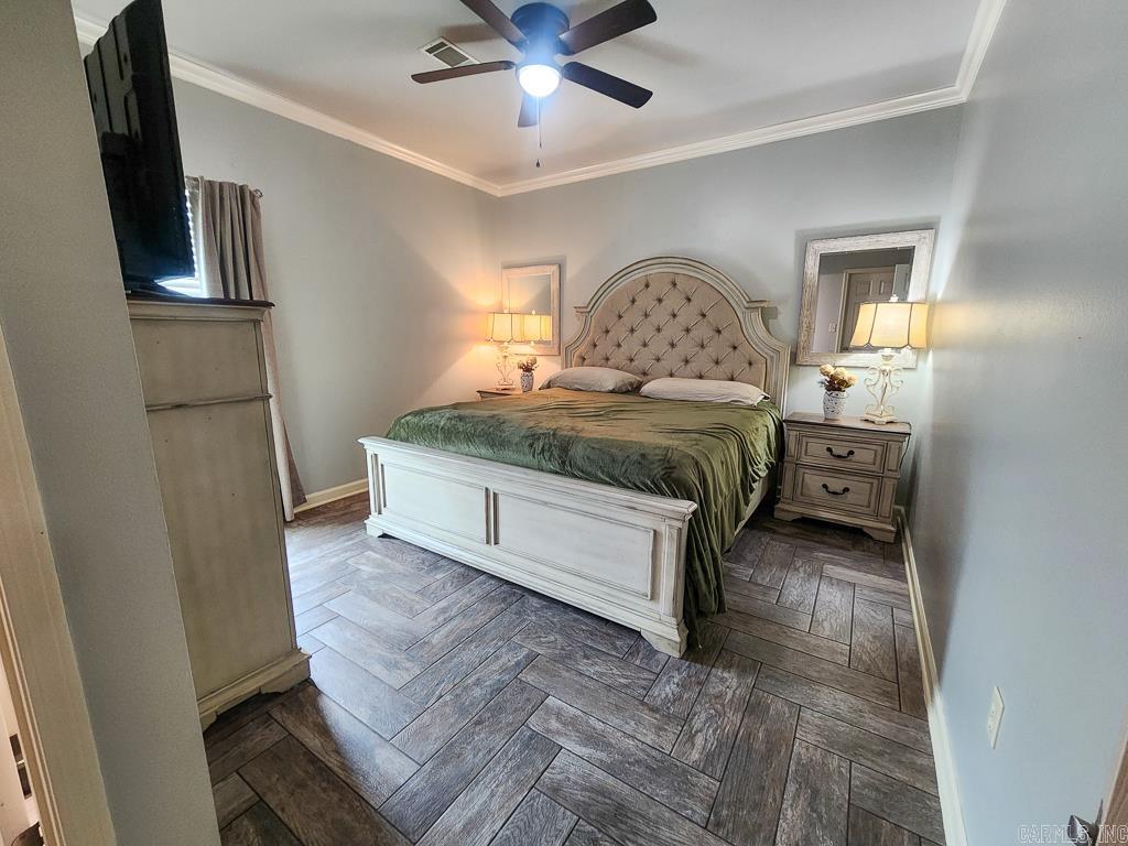 WEST POINTE - Residential