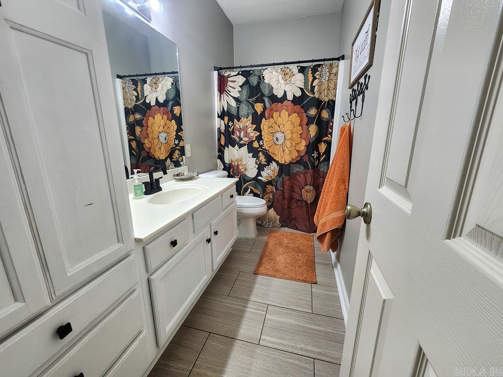 WEST POINTE - Residential