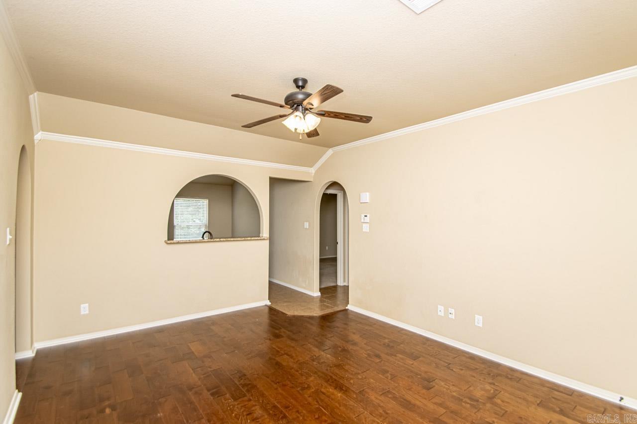 PARKWAY MEADOWS - Residential