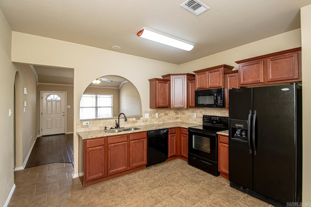 PARKWAY MEADOWS - Residential