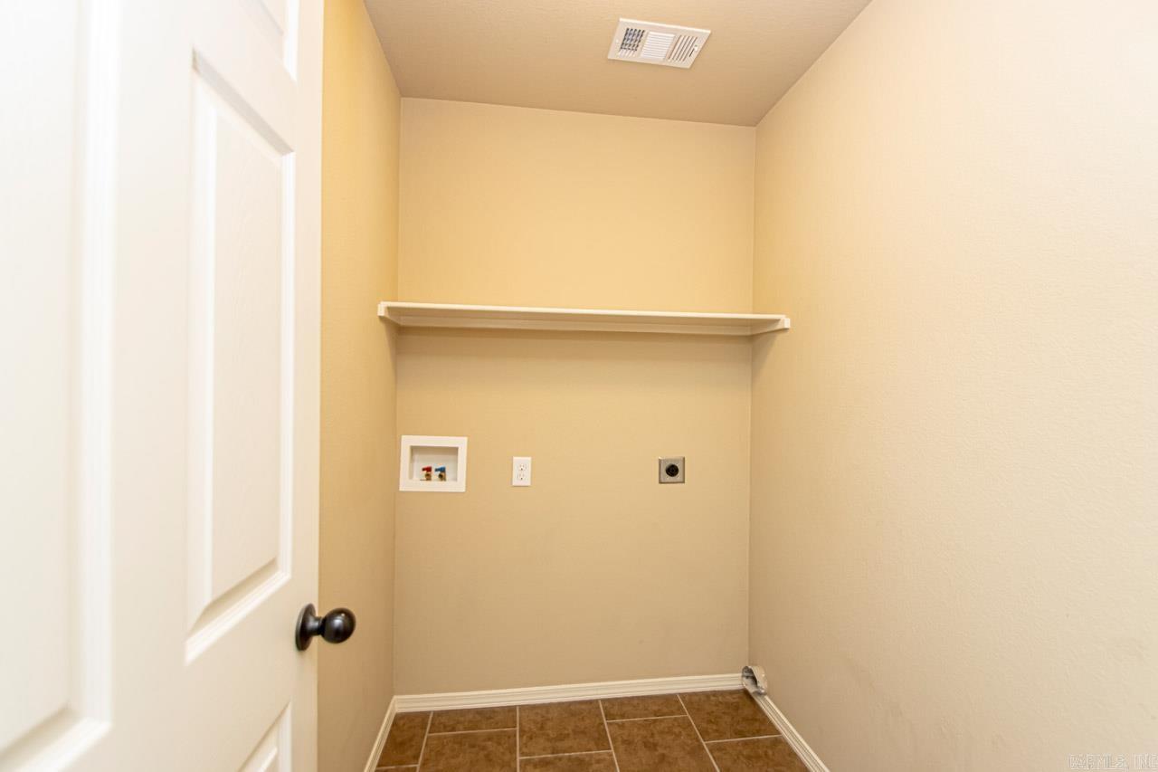 PARKWAY MEADOWS - Residential