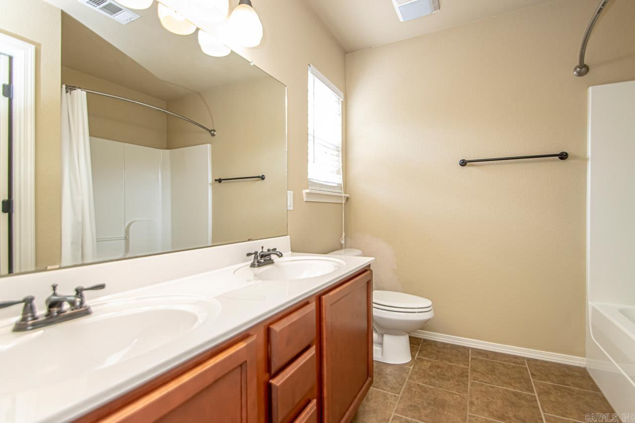 PARKWAY MEADOWS - Residential