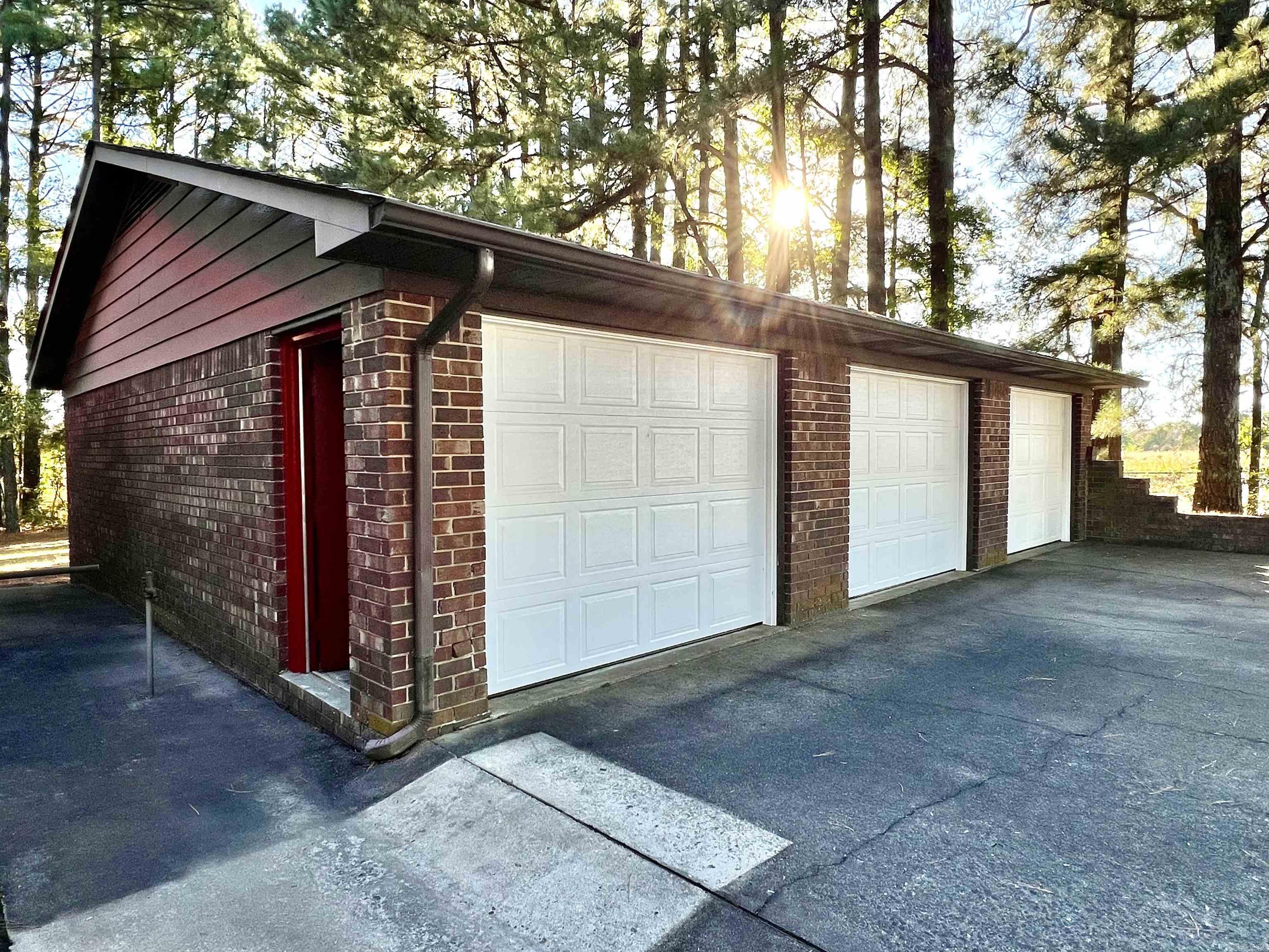 ROSE BUD OUTLOTS - Residential