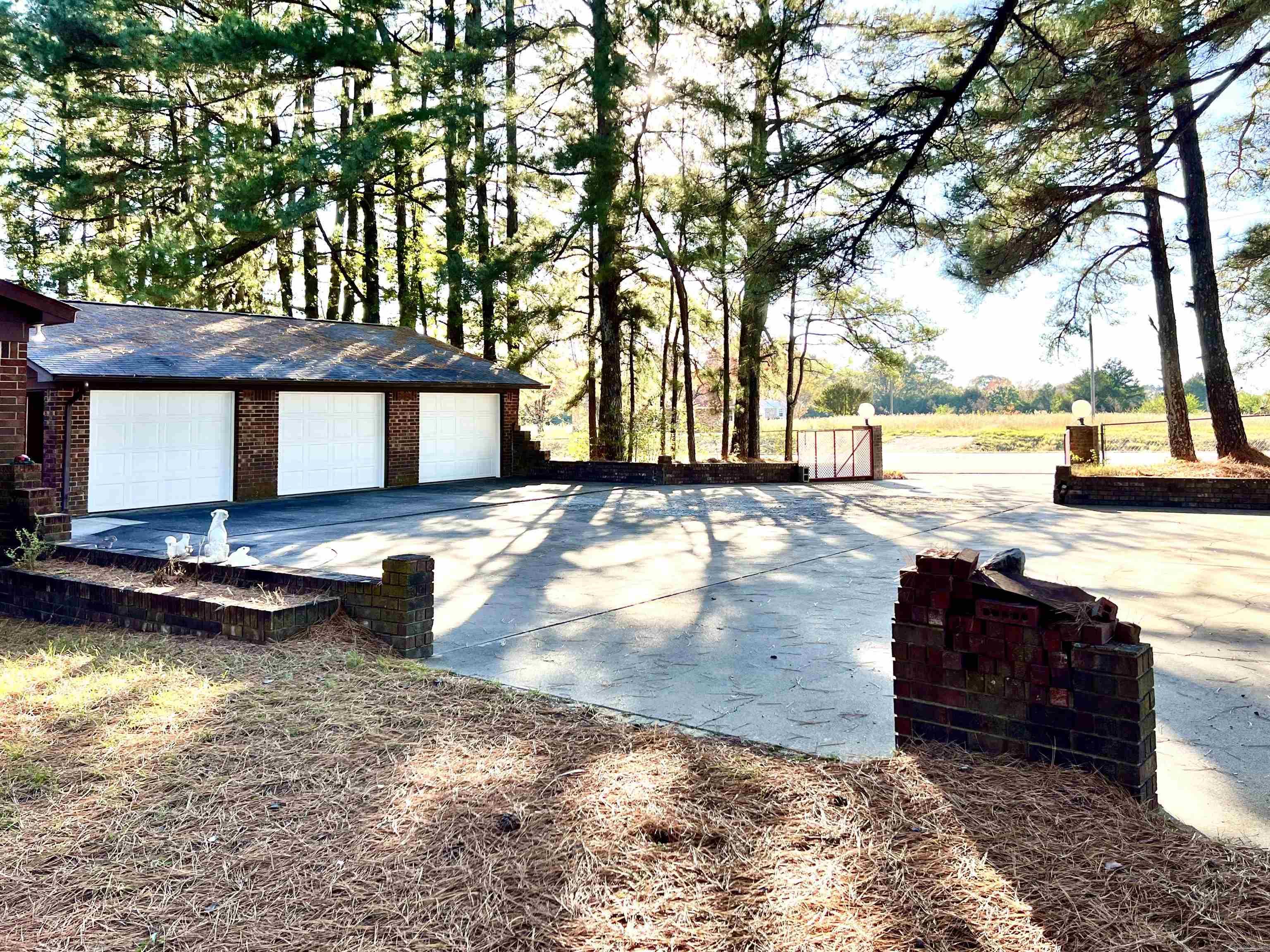 ROSE BUD OUTLOTS - Residential