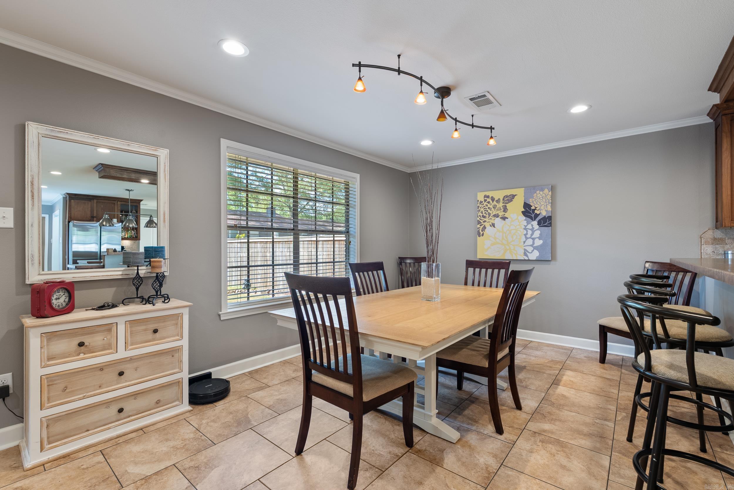 OAK FORREST - Residential