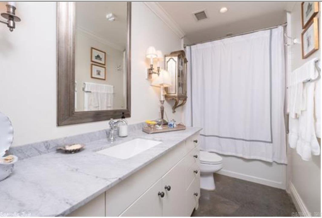 River Market Tower HPR - Residential Lease